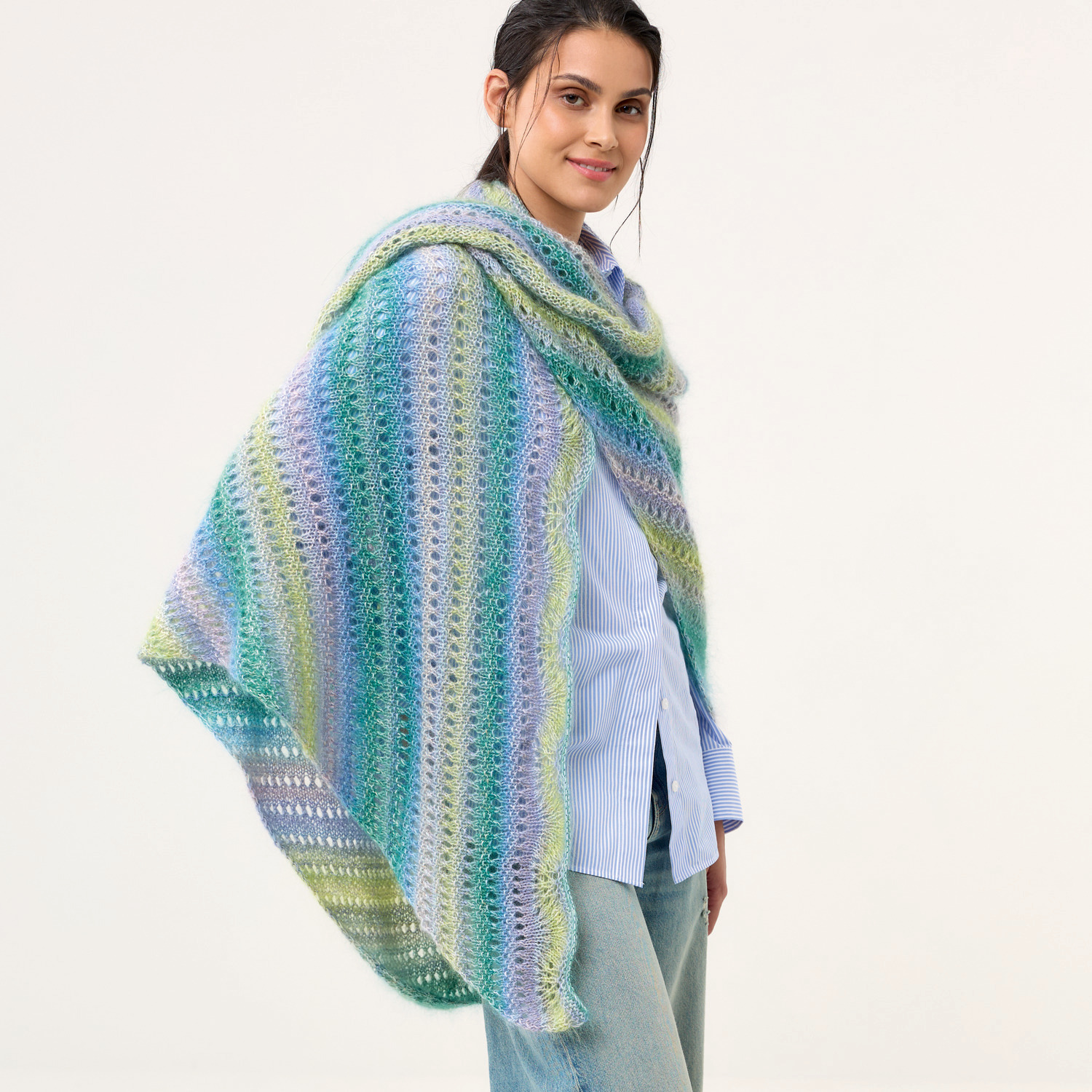 Strickset Dreieckstuch Modell 06 doppelfädig aus Die Neue Masche Nr. 9  von idee. Creativmarkt