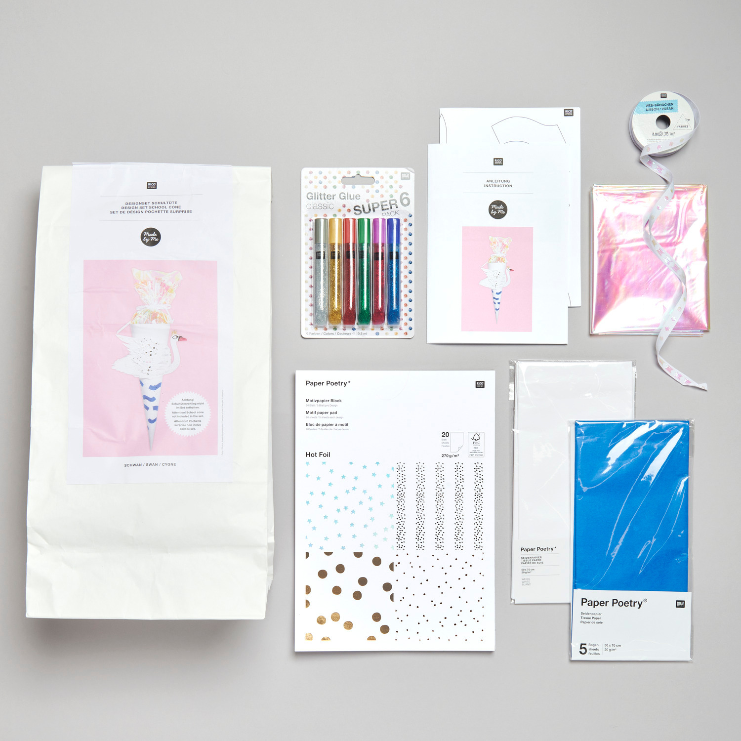 Bastelset Schultüte Schwan von Rico Design mit bunten Stiften, Papier und Dekorationen. Ideal für kreative Schulanfänger.