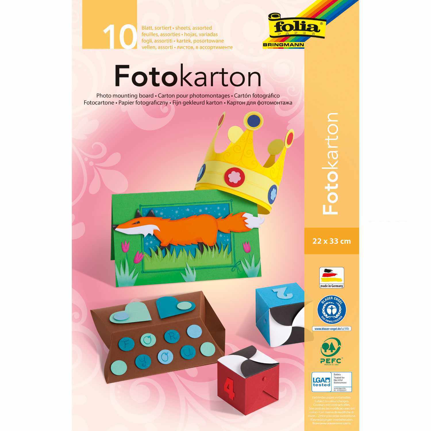 Fotokarton 22x33cm zeigt kreative Bastelideen mit Fuchs, Krone und Würfeln auf mehrfarbigem Karton.