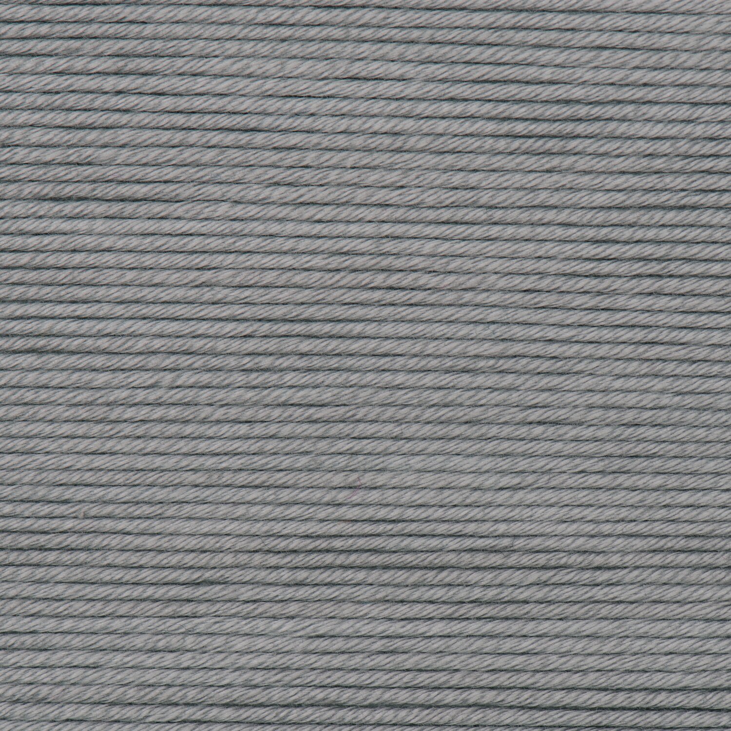 Wickelkarte des Garns Essentials Cotton dk in der Farbe 25 Grau.