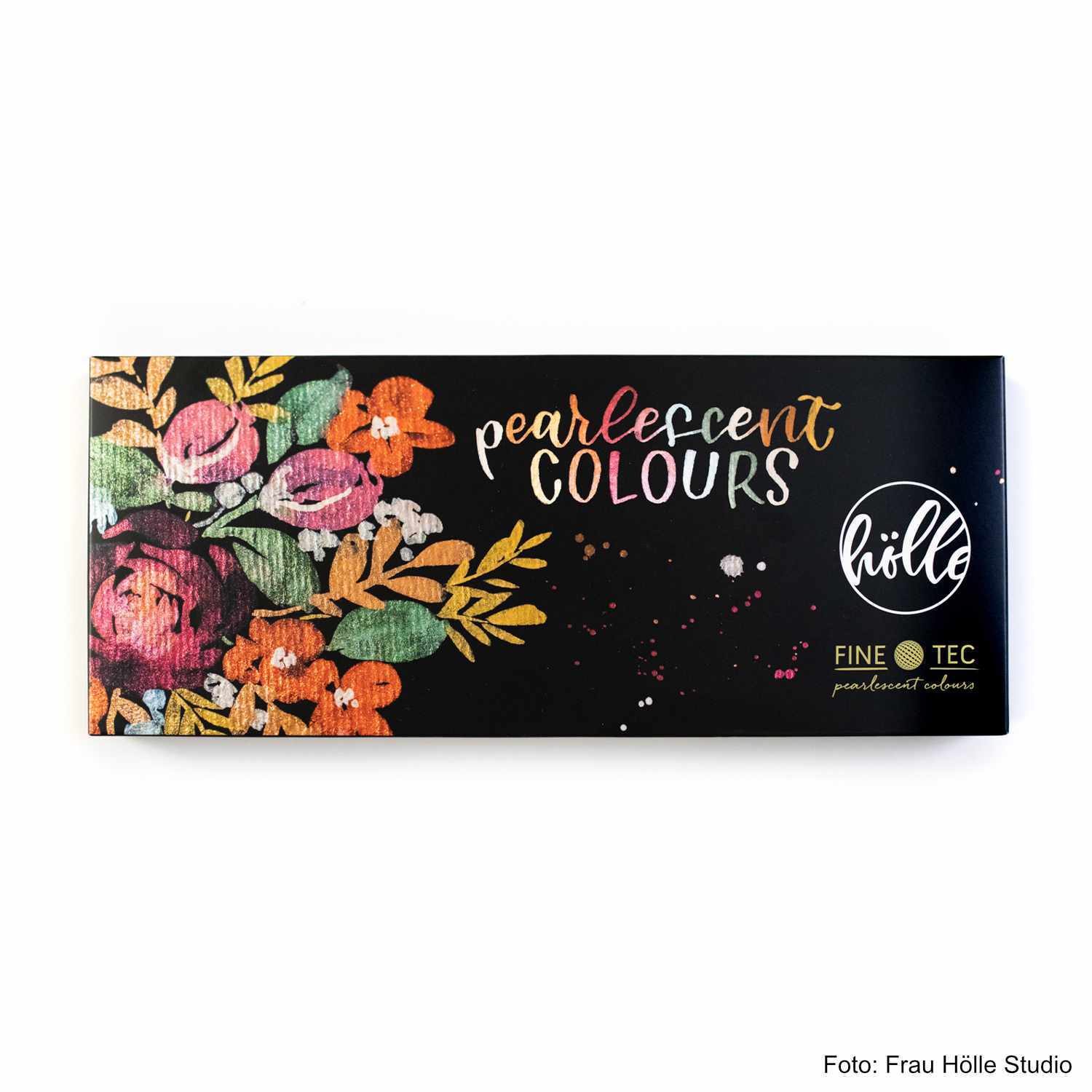 Perlglanzfarben-Set von Frau Hölle im Metallkasten mit 8 Farben. Die Verpackung zeigt ein florales Design in lebendigen Farben. Ideal für kreative Projekte.