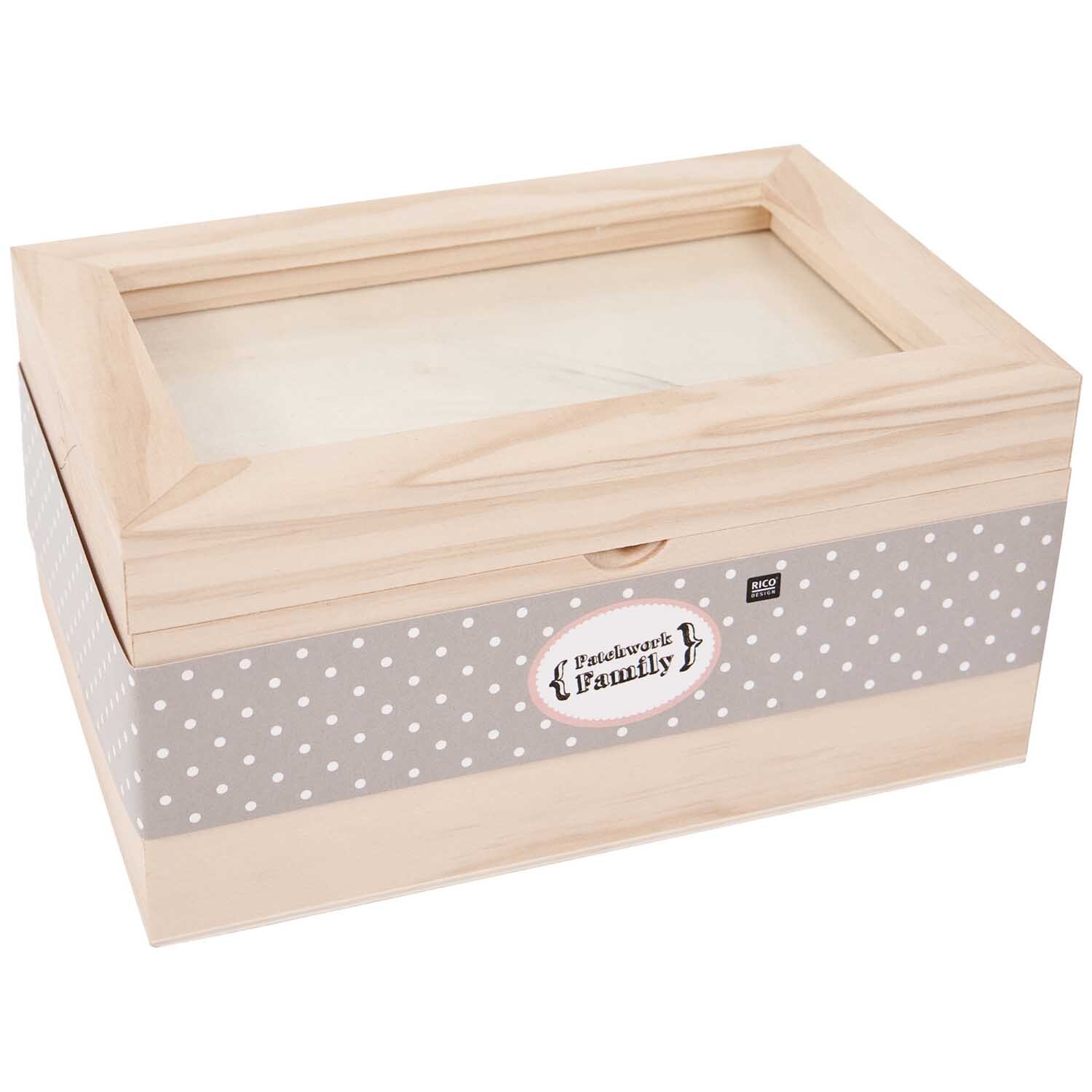 Holzschatulle mit Glaseinsatz 20x13x10cm von Rico Design, naturfarben, mit gepunktetem Band verziert. Ideal zur Aufbewahrung kleiner Gegenstände.