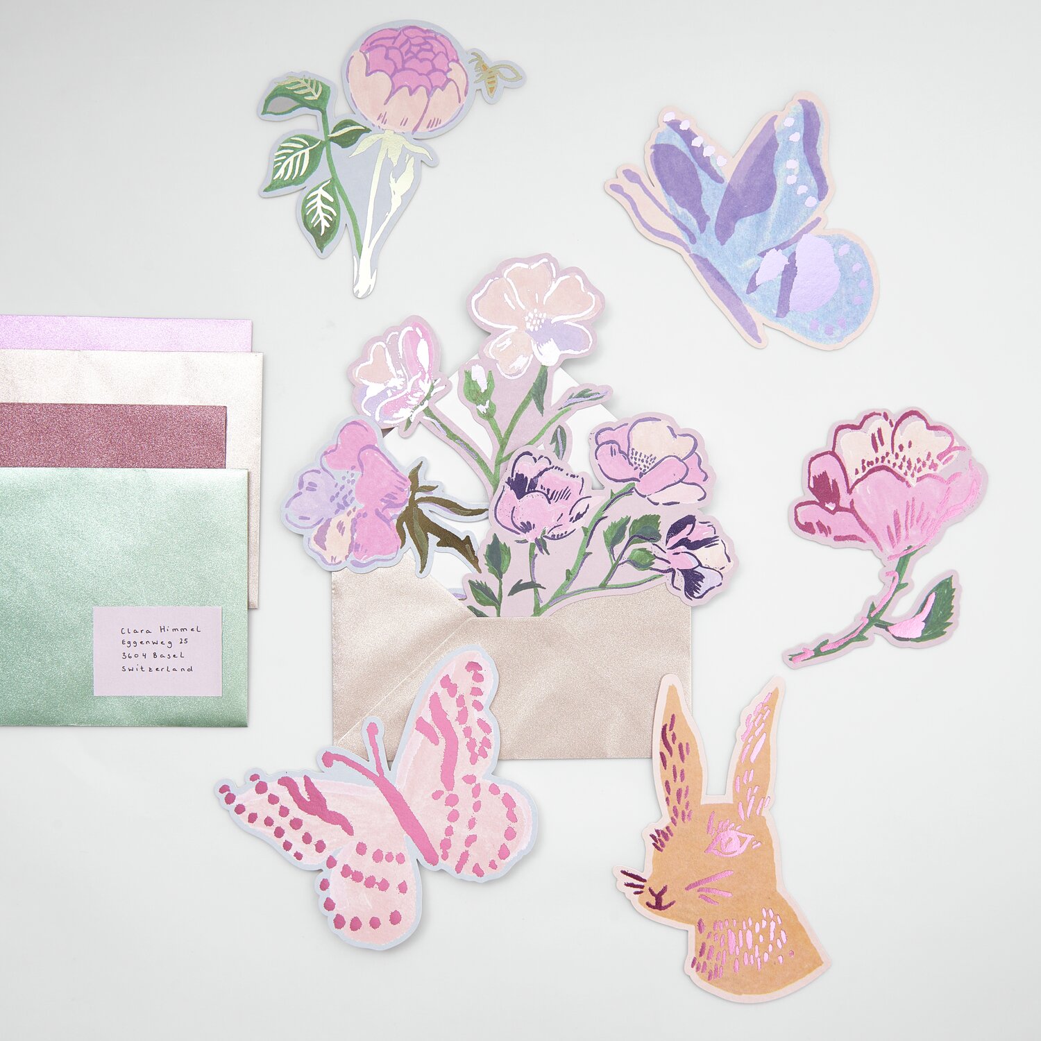 Paper Poetry Kartenset La Vie en Rose Ostern, 16-teilig, mit floralen und tierischen Motiven von Rico Design.
