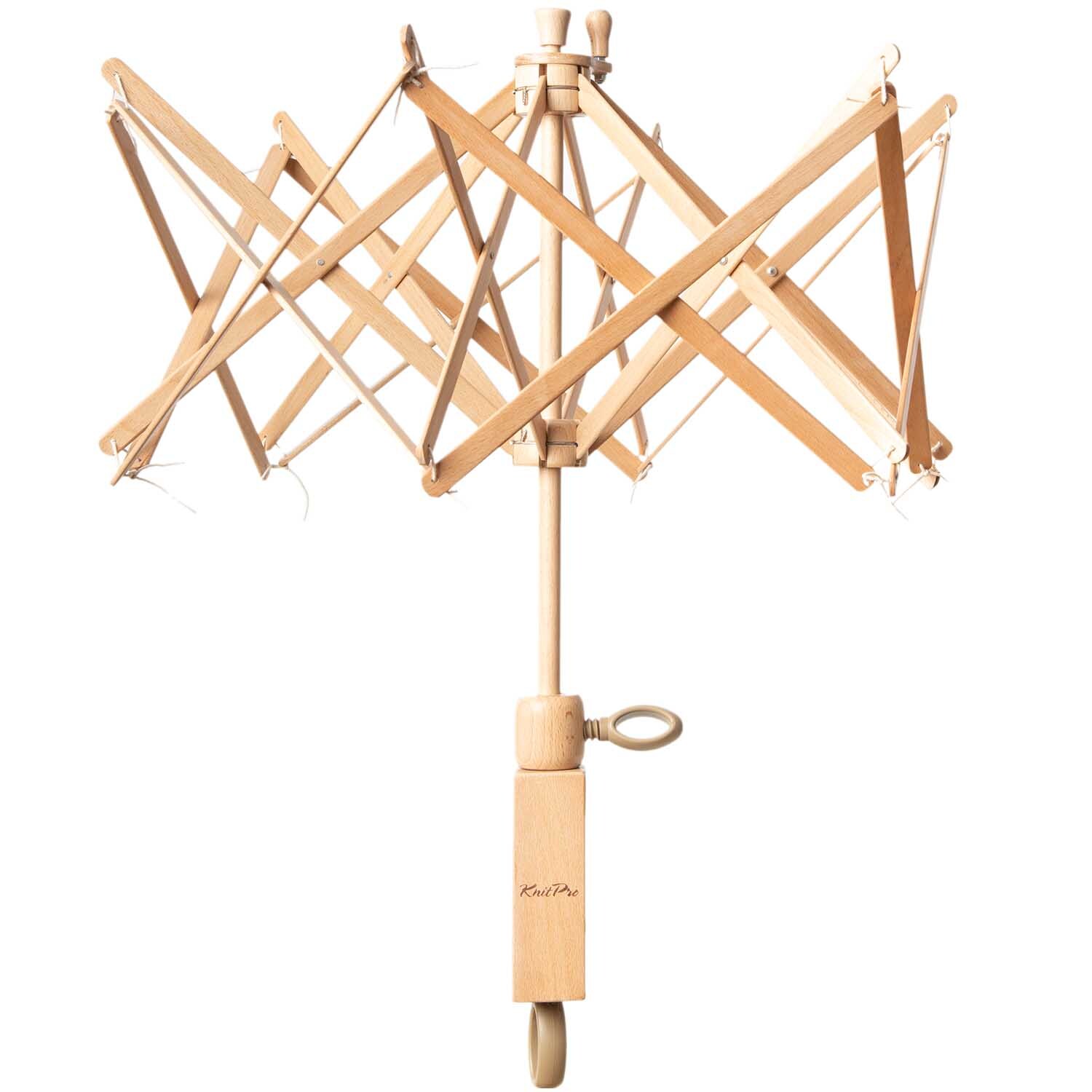 KnitPro Wollhaspel Holz: Eine ausziehbare, braune Garnhaspel aus Holz, ideal zum Aufwickeln von Wolle.