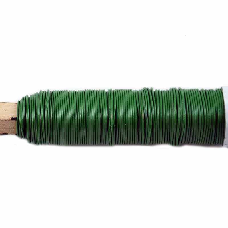 Wickeldraht 0,65mm 100g, grün, von Preissler. Nahaufnahme einer Rolle mit grünem Draht.