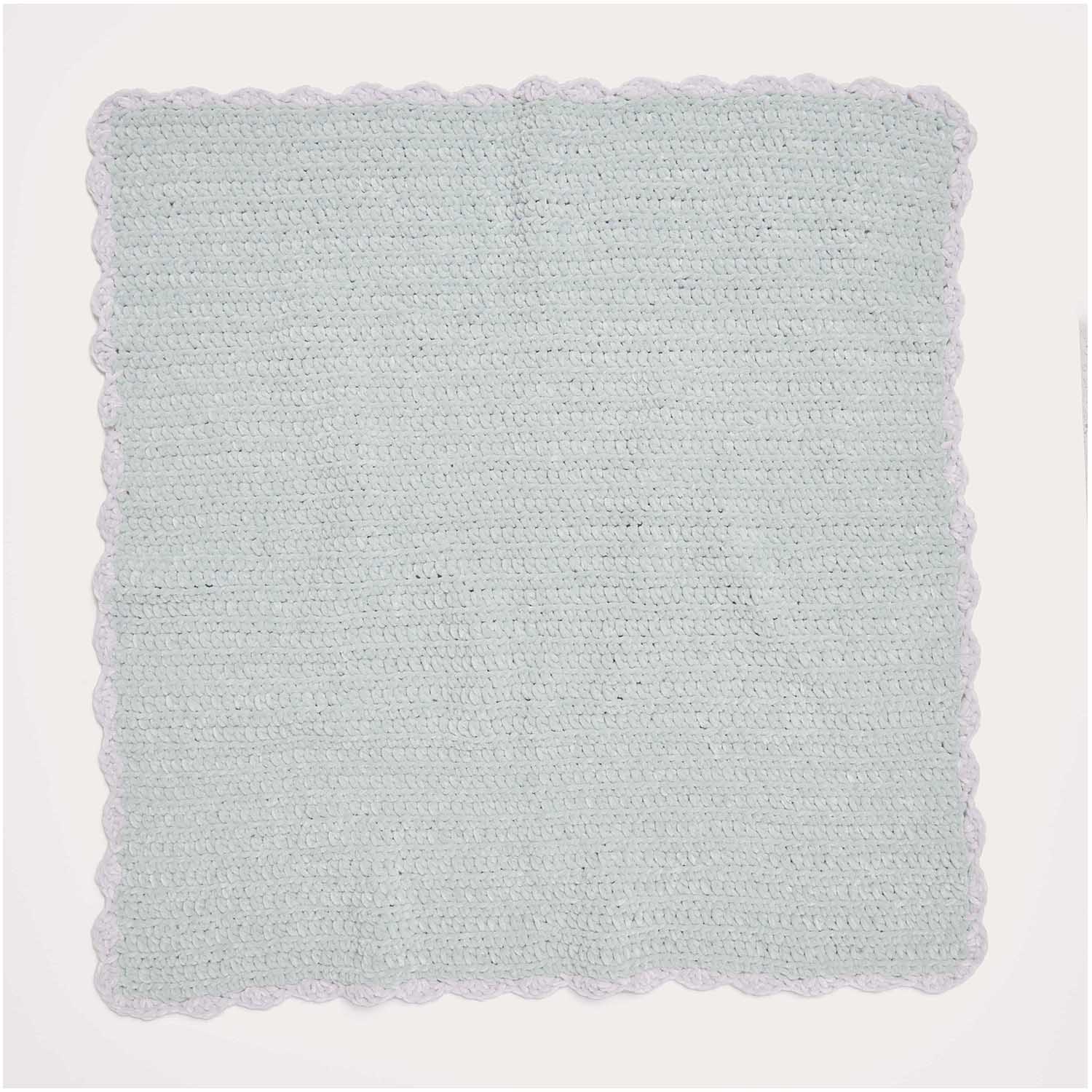 Gestrickte Decke: Modell 06 aus dem Heft Baby Chenillove