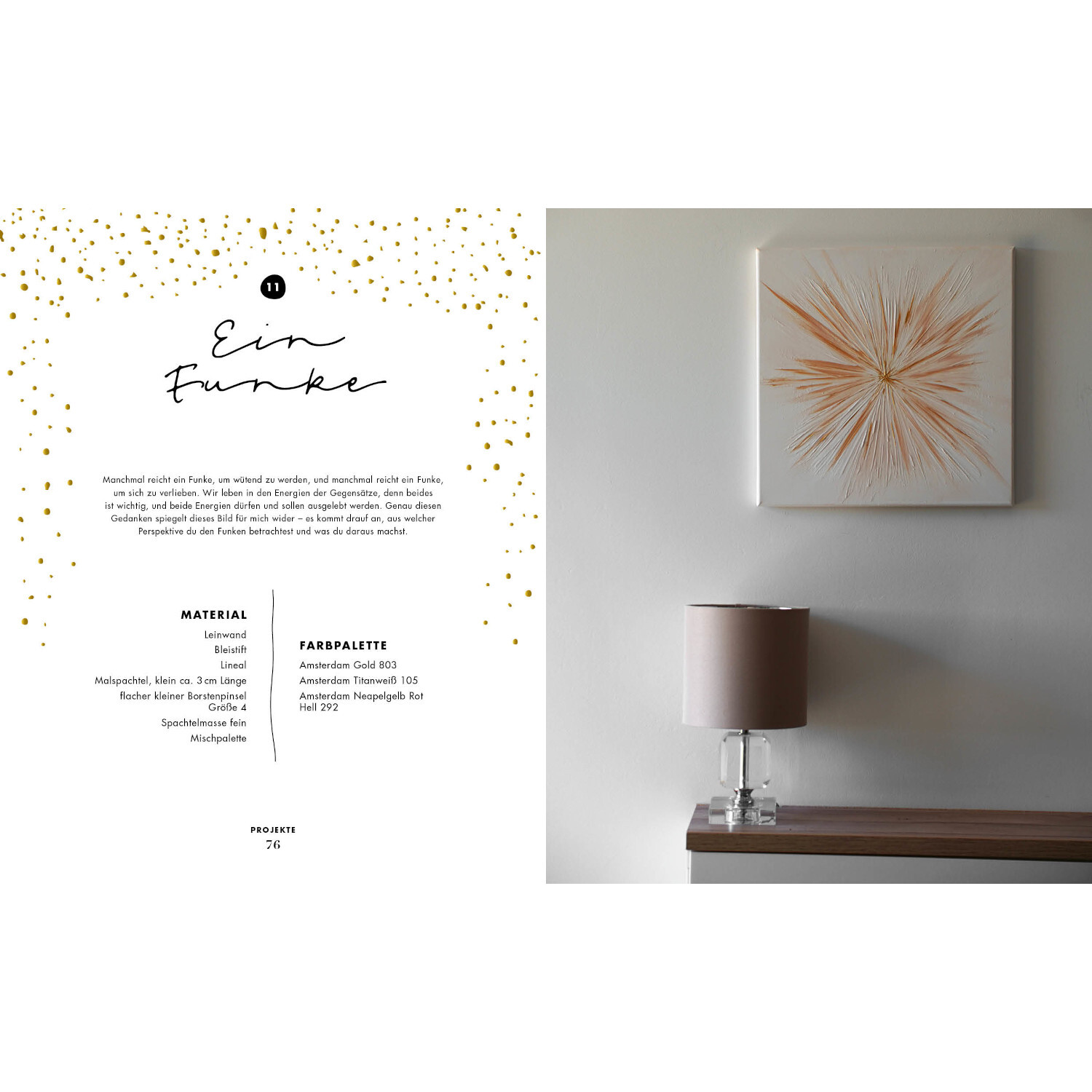 Shine – Art for Home: Leinwandbild mit abstraktem Design in warmen Tönen, neben einer Tischlampe auf Holzregal.