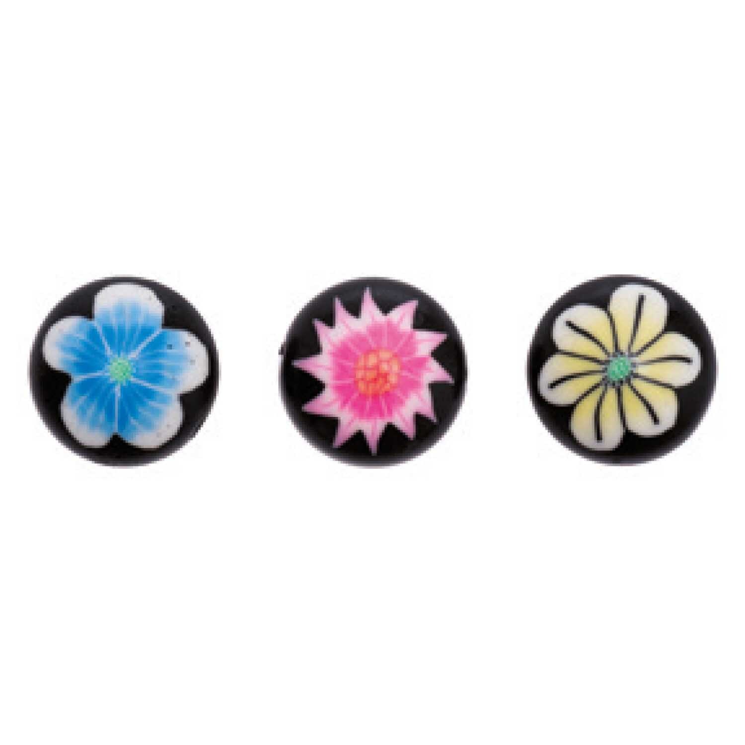Glaskugel Blüte 12x8mm 10 Stück von Rico Design: Mehrfarbige Blüten auf schwarzem Hintergrund.