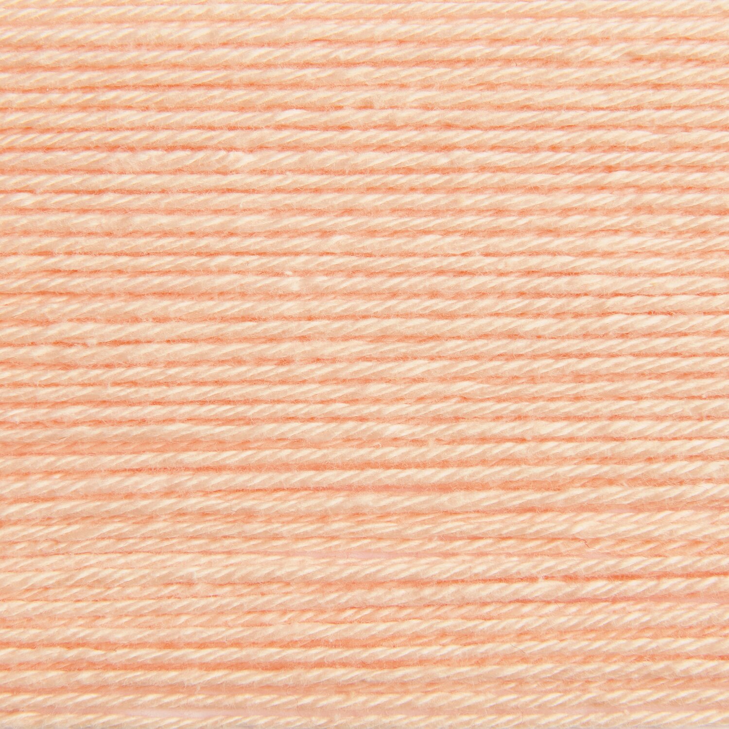 Rico Cotton, Pale Beach: Weiches Garn in zartem Beige, ideal für Strickprojekte. 50g, 125m.