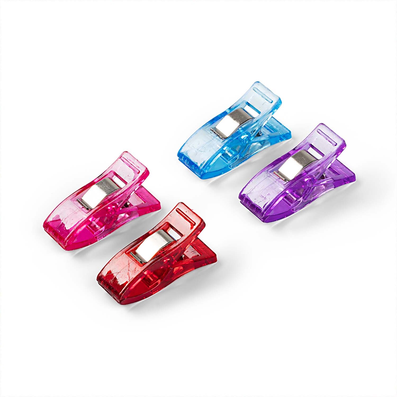 Stoff-Clips 2,6cm 12 Stück von Prym in verschiedenen Farben. Vier Clips in Rot, Blau und Lila auf weißem Hintergrund.