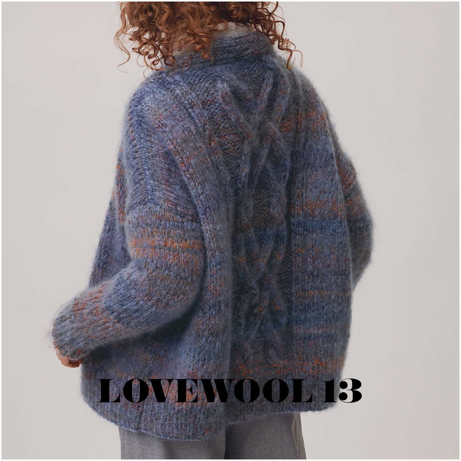 Creative Mohair Melange: Person trägt einen lila Strickpullover aus weichem Garn, 50g 60m.