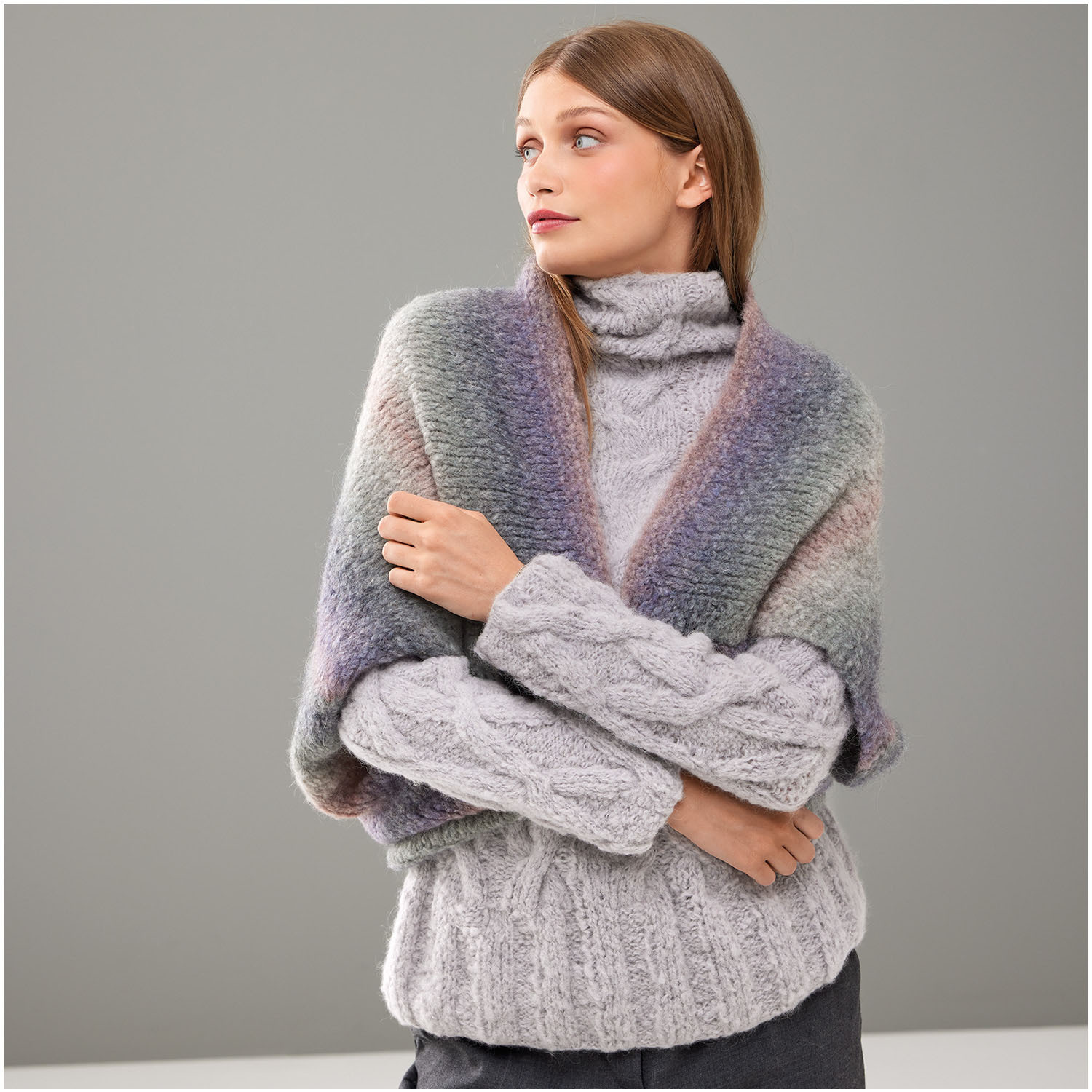 Strickset Poncho Modell 29 aus Die Neue Masche Nr. 8 von idee. Creativmarkt