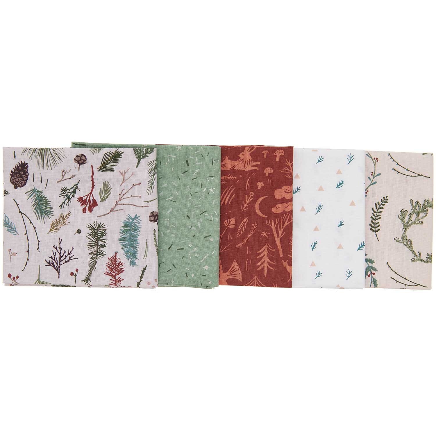 Stoffpaket mit 5 Stoffen Jolly Christmas Zweige 50x70cm von Rico Design