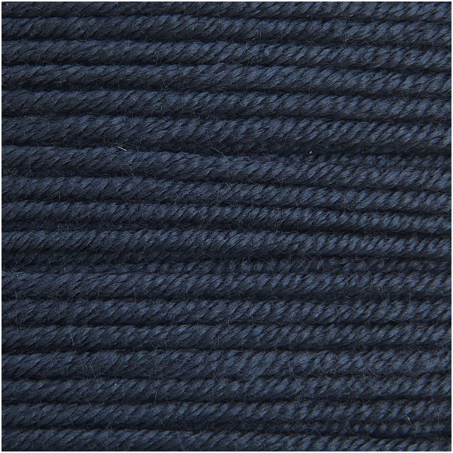 Creative Silky Touch dk: Nachtblaue Wolle von Rico Design, 100g, 220m, ideal für Strickprojekte.