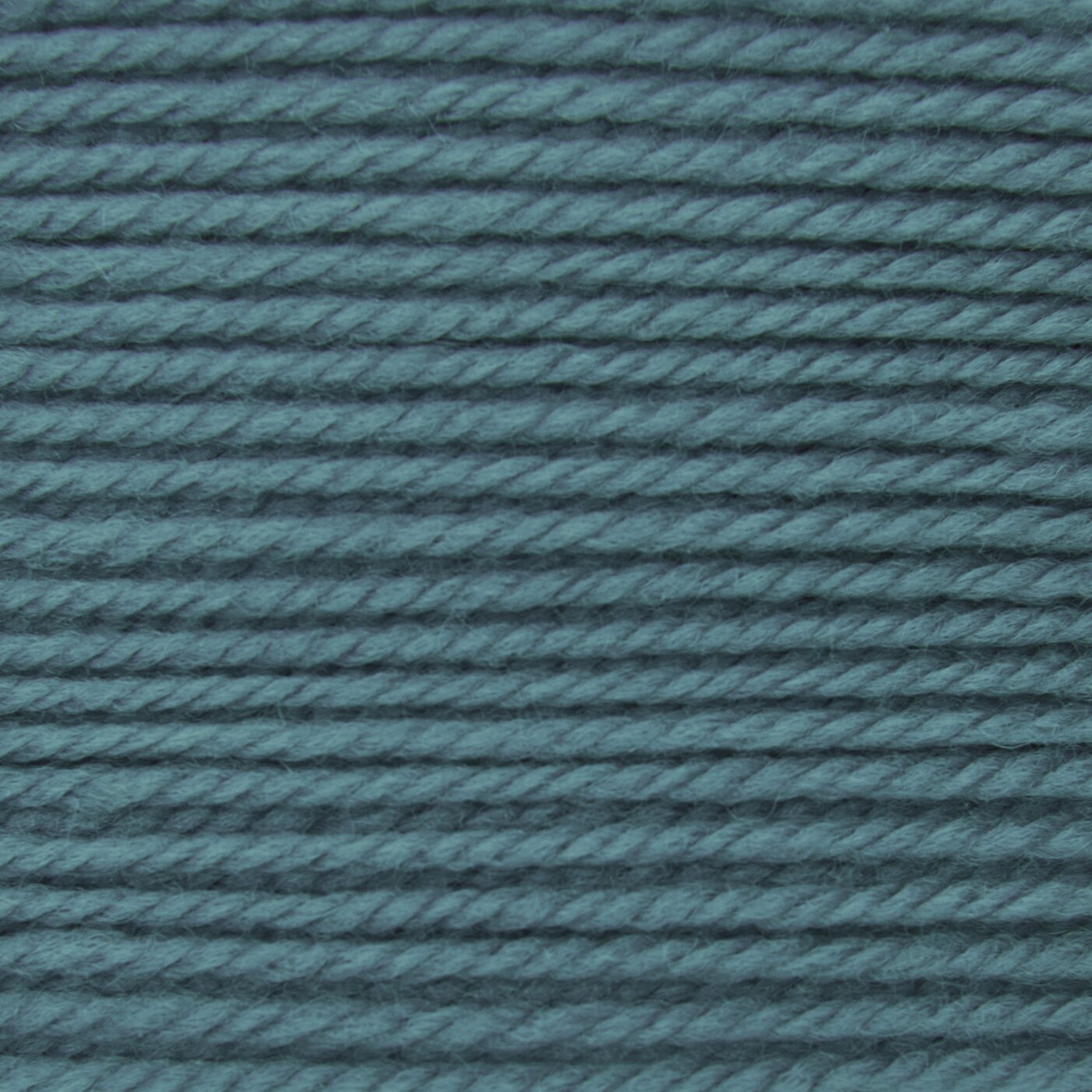 Wickelkarte des Garns Essentials Soft Merino aran in der Farbe 102 Schiefer.