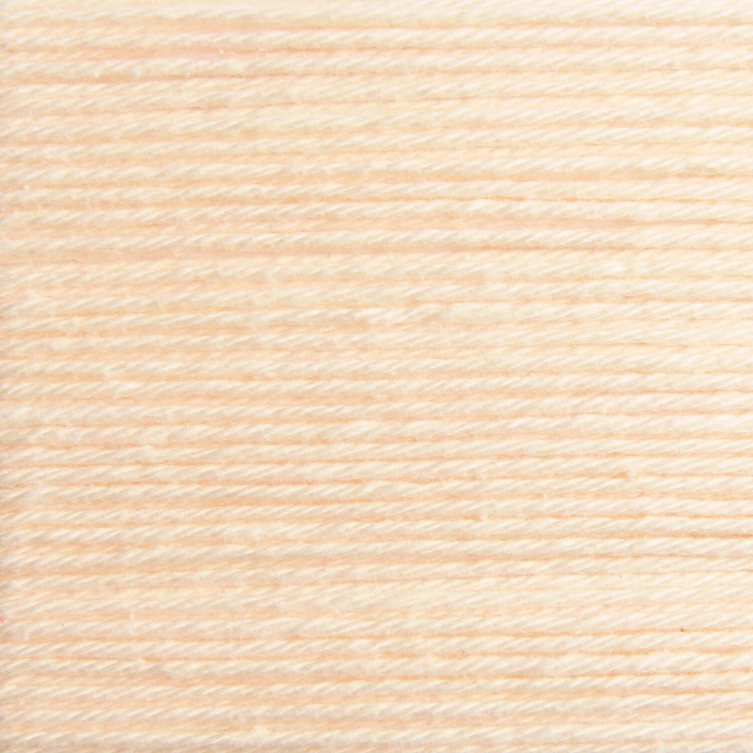 Rico Cotton, Puder: Weiches Garn in zartem Farbton, ideal für Strick- und Häkelprojekte.