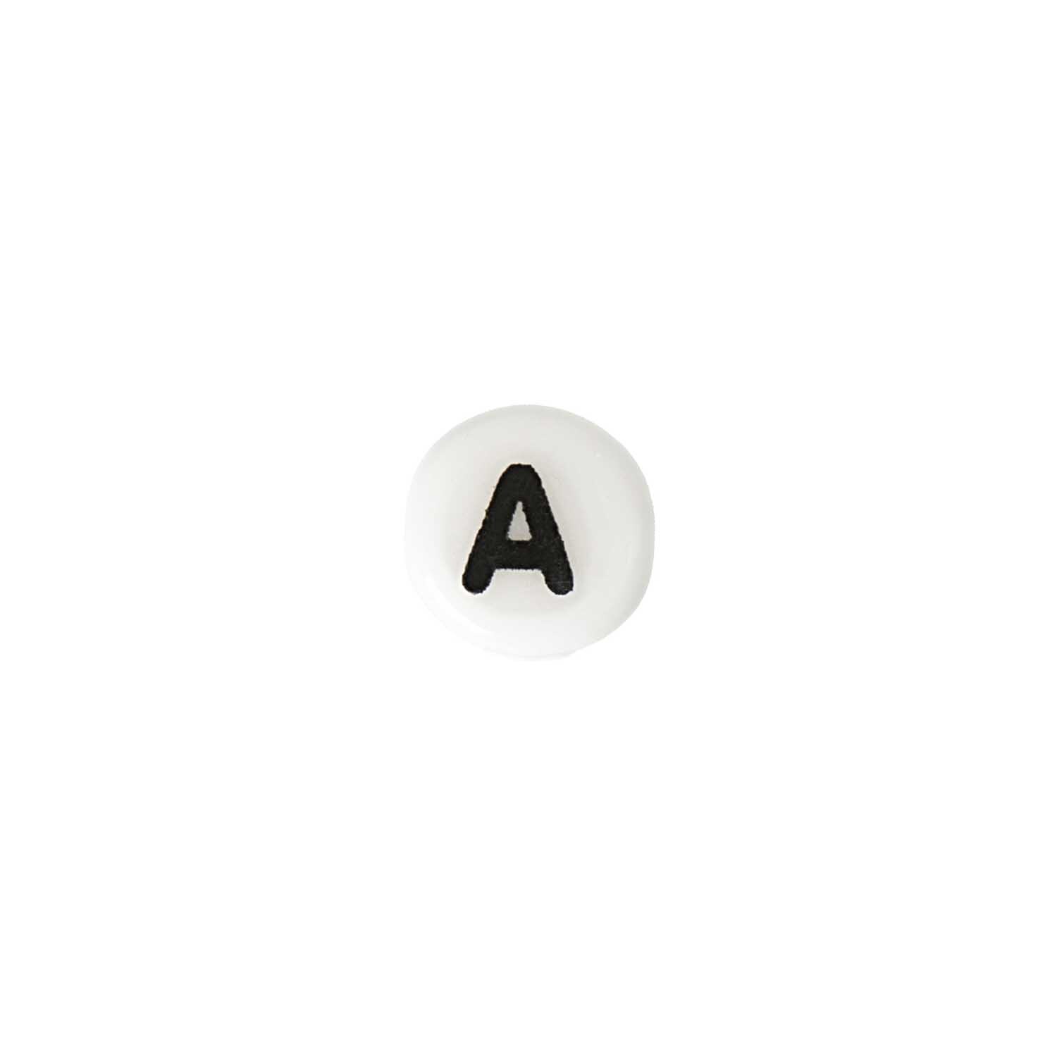 Buchstabenperle von Rico Design: Runde, weiße Perle mit schwarzem Buchstaben "A" auf der Vorderseite. Ideal für Schmuckdesigns.