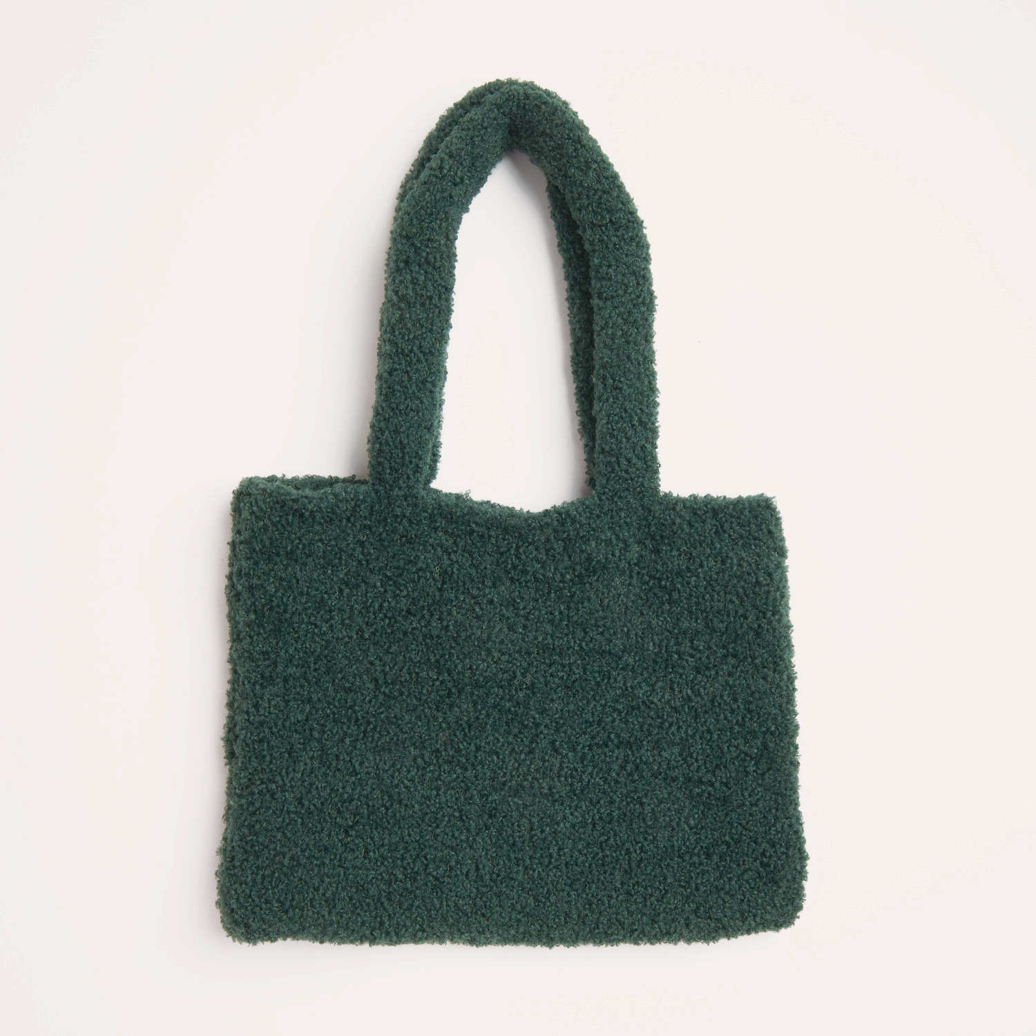 Strickset Tasche Modell 09 in Petrol aus Made by Me No. 19. Flauschige Textur, ideal für Herbst-Winter.