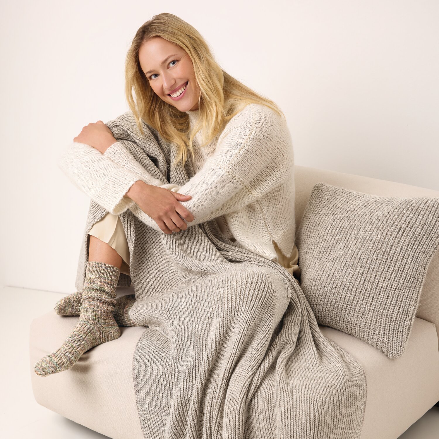 Strickset Socken Modell 04 aus Die Neue Masche No. 13 von idee. Creativmarkt