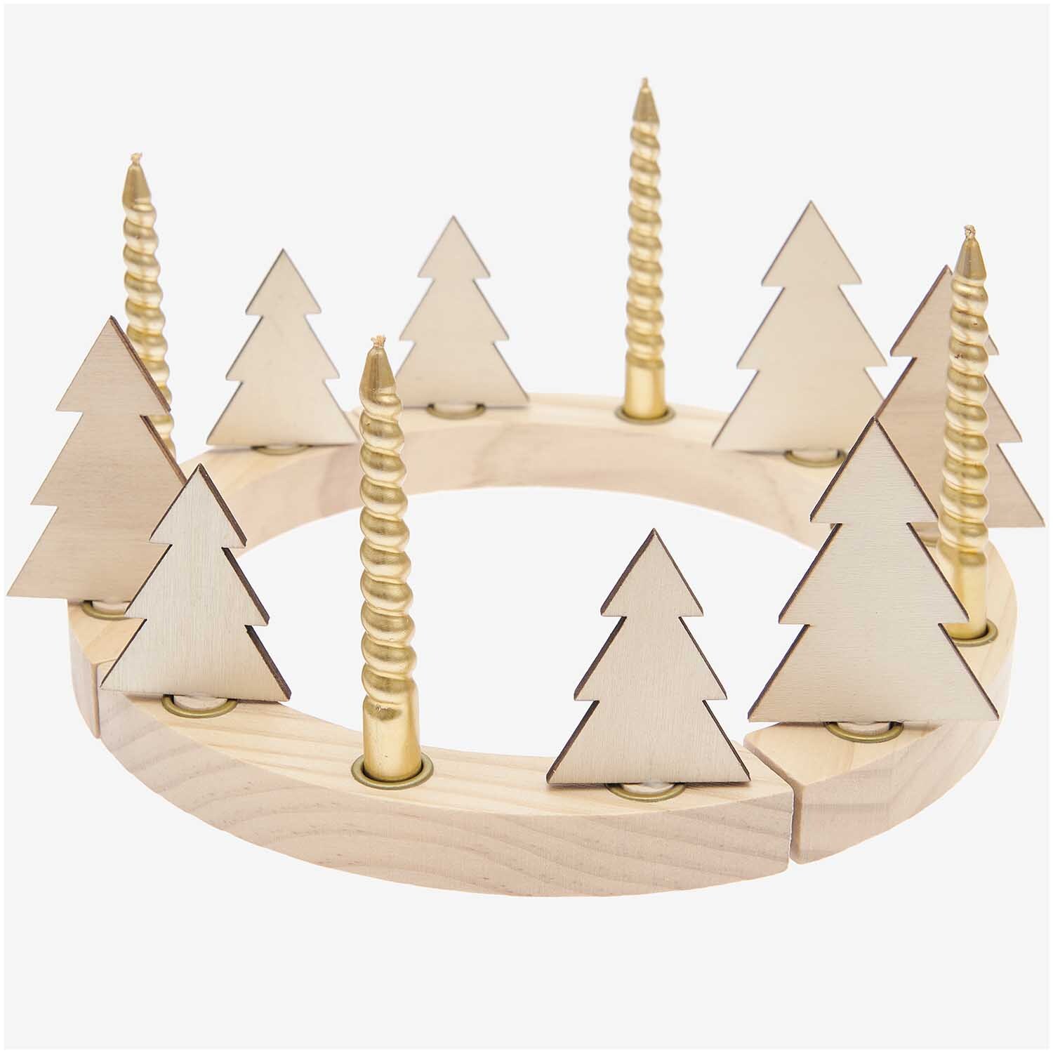 Adventskranzfiguren Tanne 8 Stück aus Holz mit goldenen Kerzenhaltern, ideal für festliche Dekorationen.