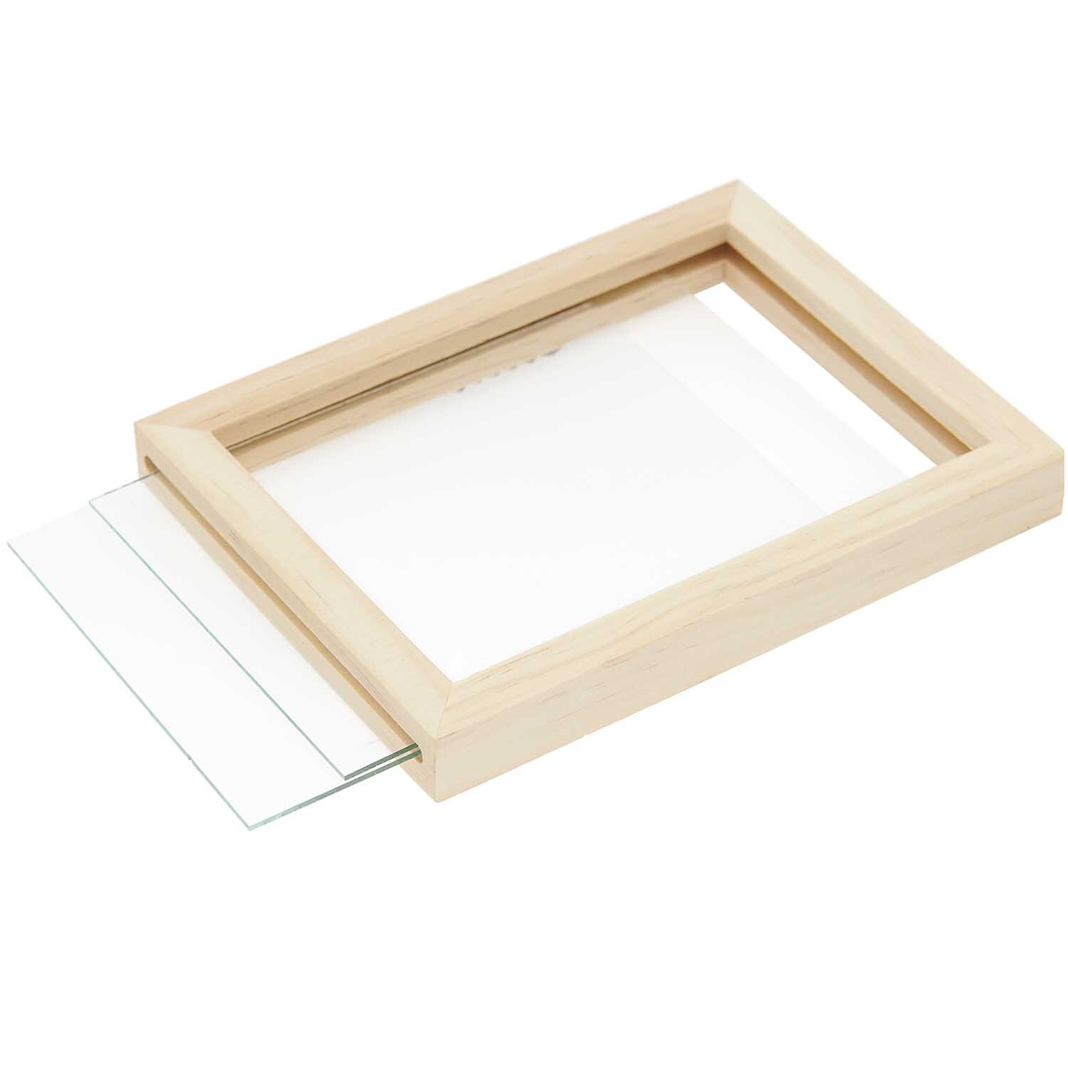 Holzrahmen mit Glaseinsatz von Rico Design, ideal für kreative Präsentationen und Dekorationen.