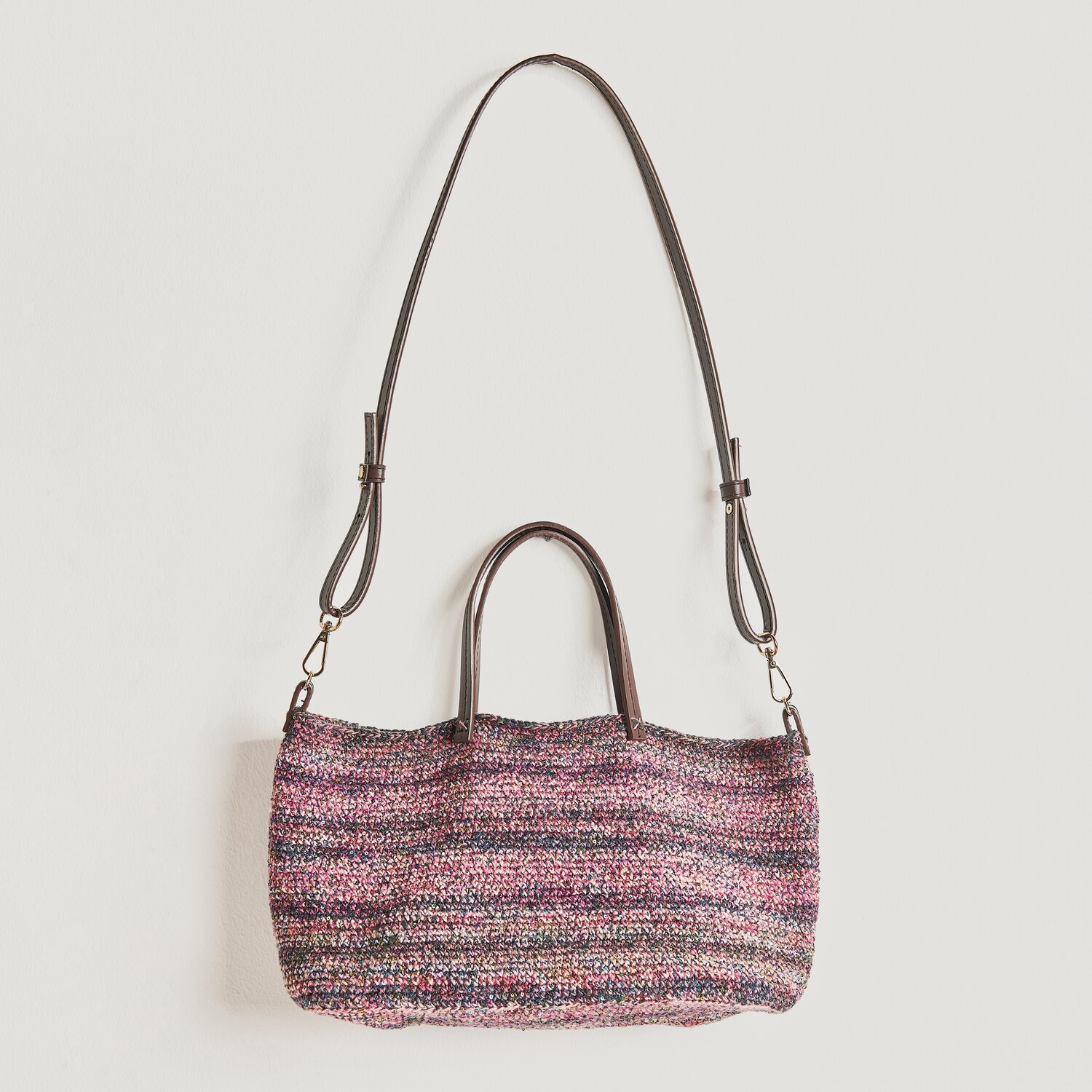 Häkelset Tasche Modell 23 aus Made by Me No. 20, buntes Design, lange Träger, ideal für den Sommer.