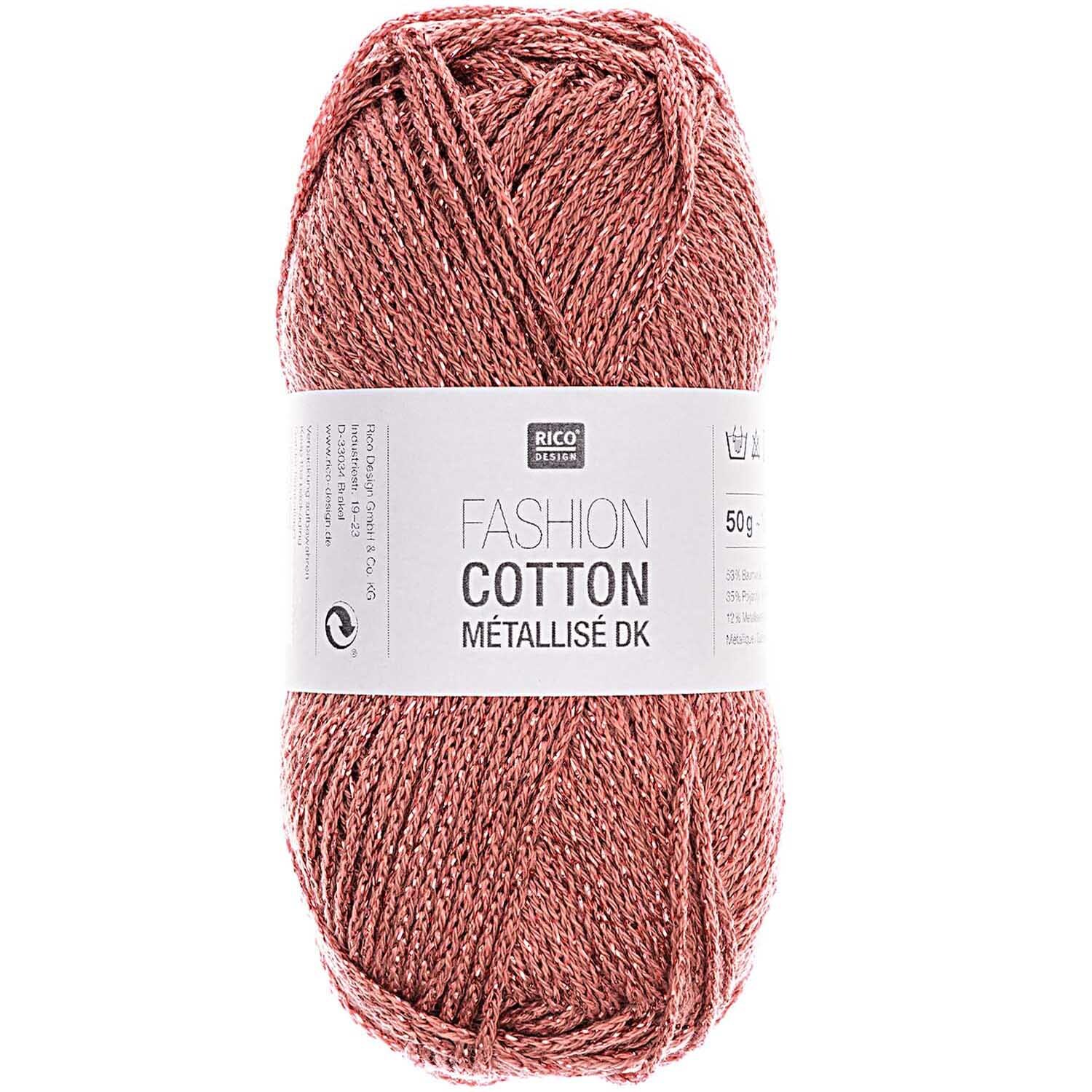 Fashion Cotton Métallisé dk in Rubin von Rico Design, 50g Garnknäuel, ideal für Strickprojekte.