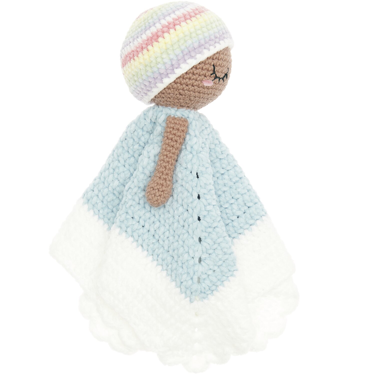 Häkelset Ricorumi Baby Blankies Pastel Rainbow: Gehäkelte Puppe mit pastellfarbenem Hut und blau-weißem Umhang von Rico Design.