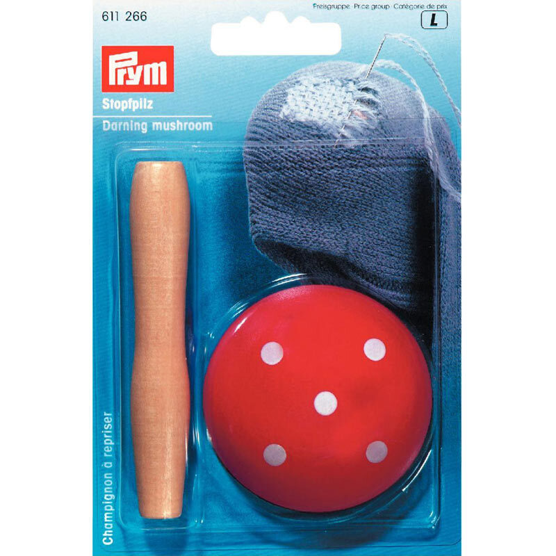 Stopfpilz lackiert in Rot mit weißen Punkten, beige Griff, Marke Prym, ideal zum Reparieren von Textilien.