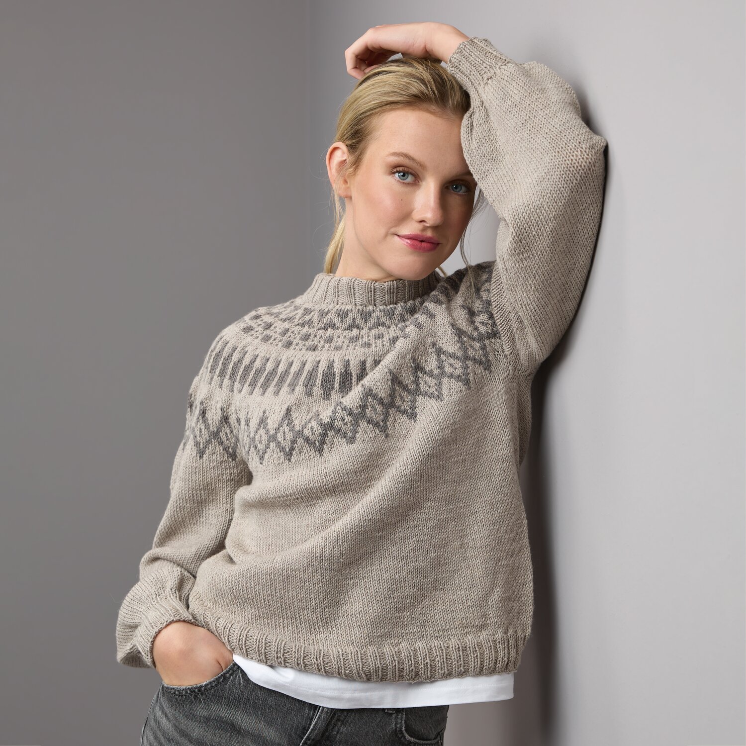 Strickset Pullover Modell 10 aus Die Neue Masche No. 10 von Rico Design