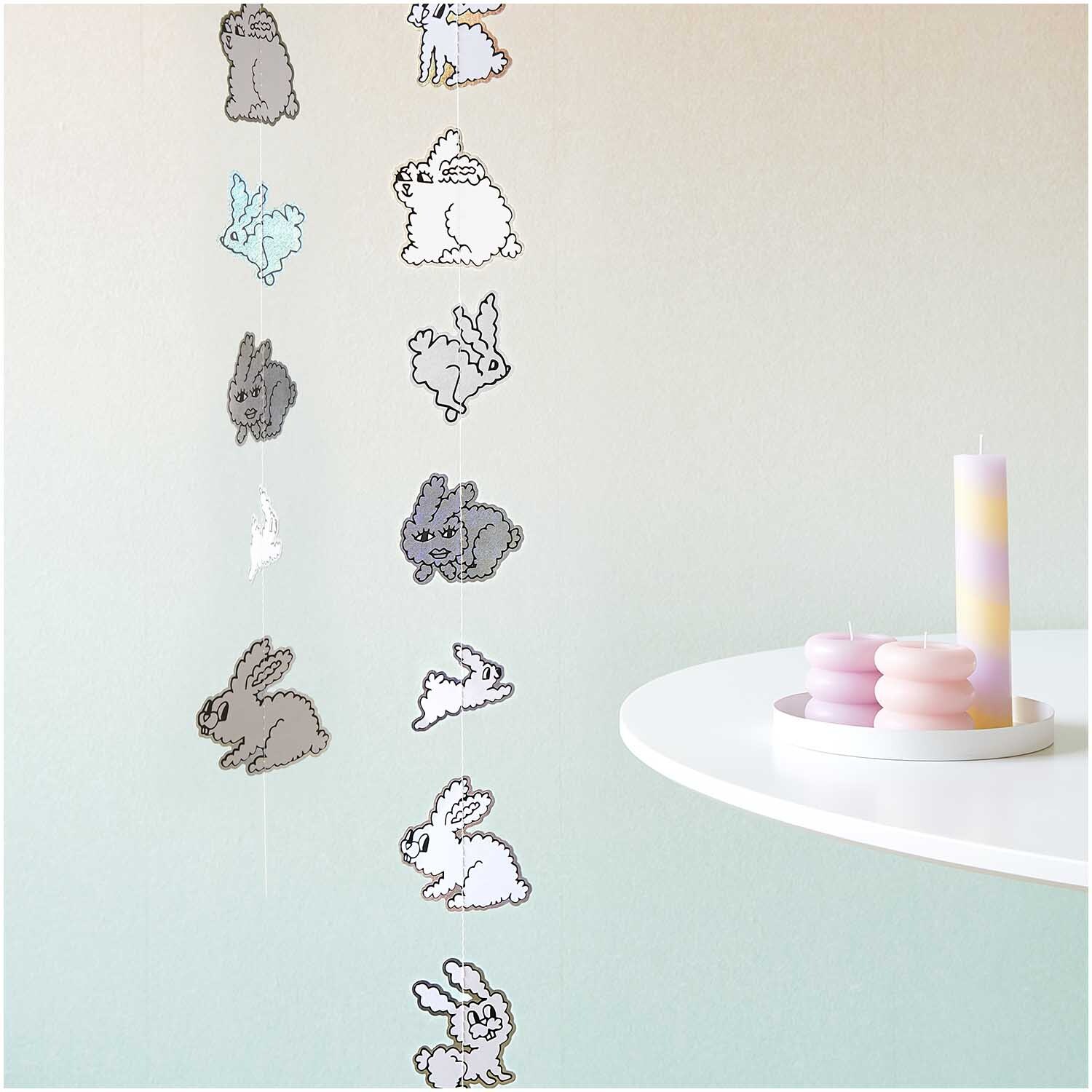 Paper Poetry genähte Girlande Hasen von Rico Design zeigt bunte Hasen auf 2,3m Länge, ideal zur Dekoration.