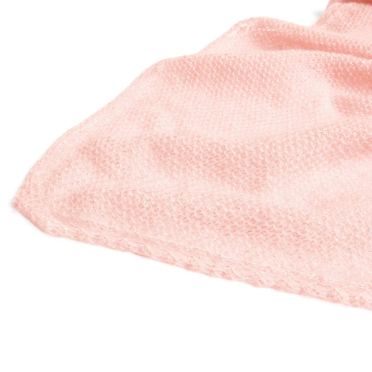 Essentials Super Kid Mohair Loves Silk Glamorous Glitter: Weiches, apricotfarbenes Garn von Rico Design, ideal für luxuriöse Strickprojekte.