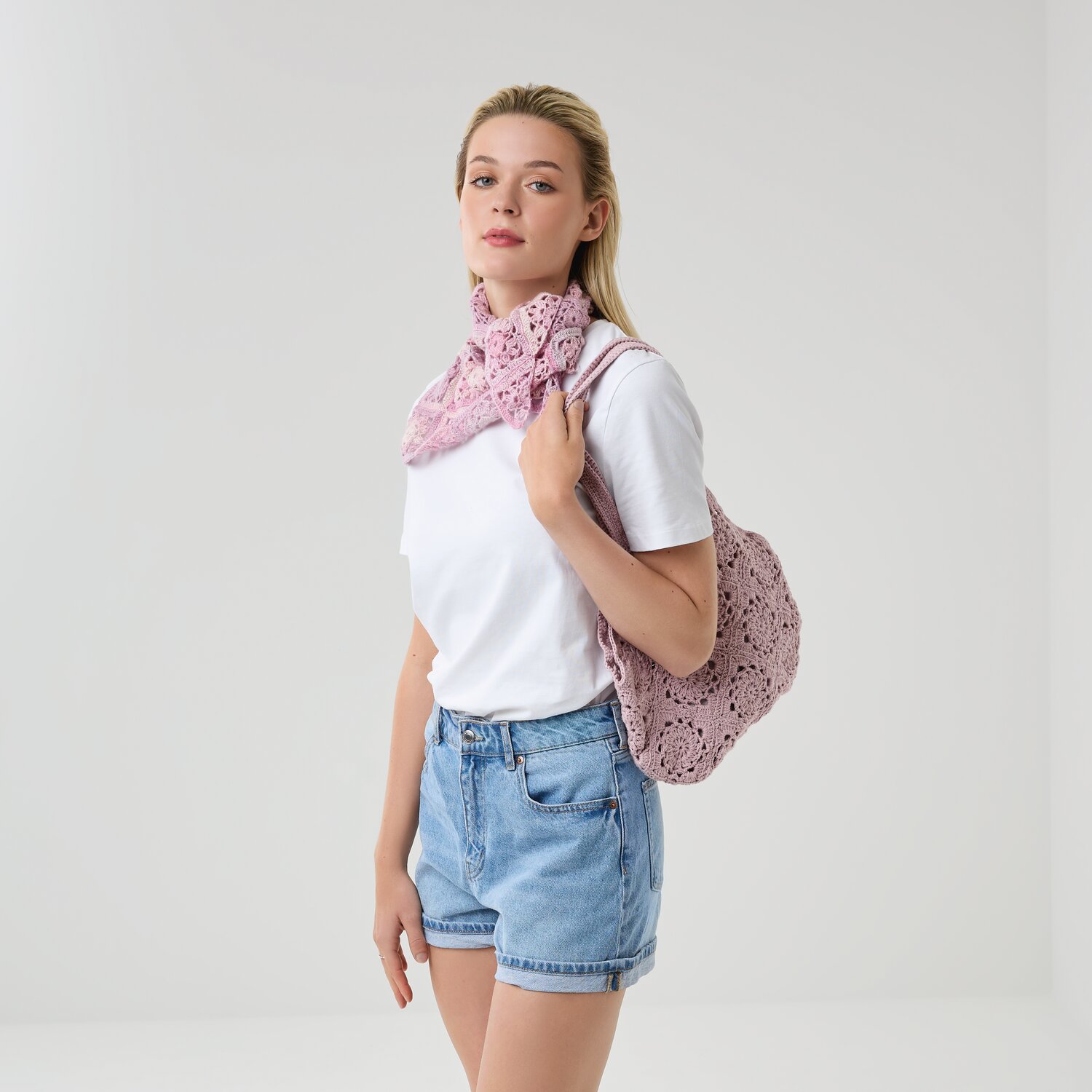 Häkelset Dreieckstuch Modell 01b aus Die Neue Masche No. 12 von idee. Creativmarkt