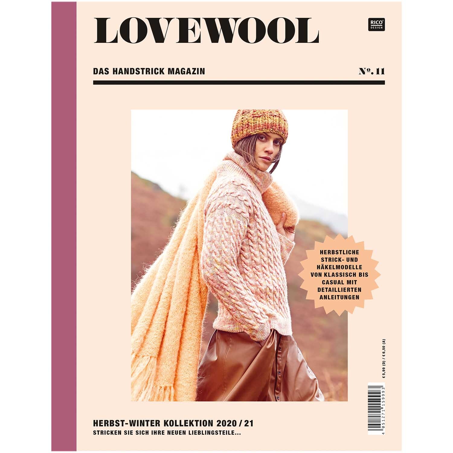 Lovewool Nr.11 Handstrickmagazin Herbst-Winter zeigt eine Frau in Strickmode vor herbstlicher Landschaft.