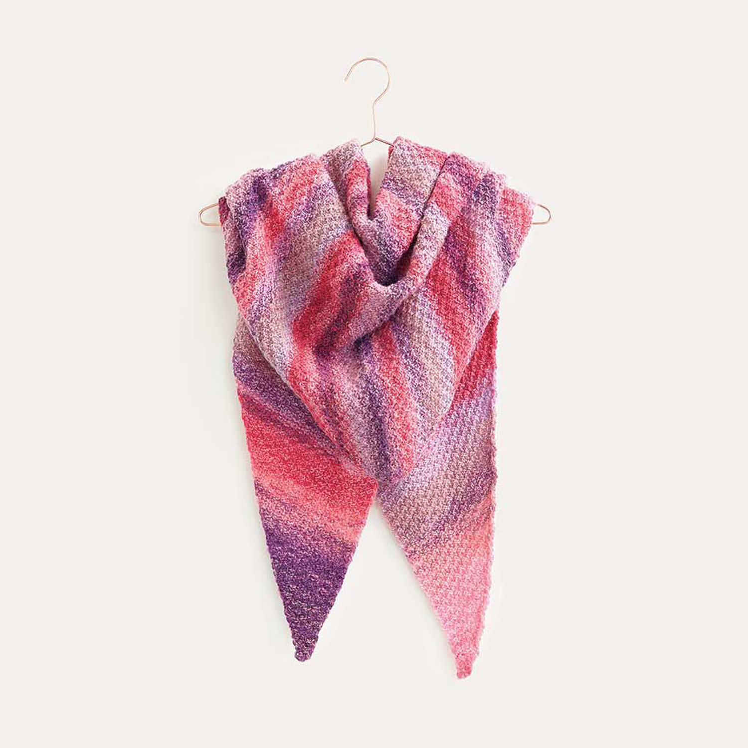 Gestricktes Dreieckstuch: Modell 14 aus dem Heft Creative Chic Unique dk Special