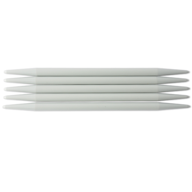 Strumpfstricknadel 20cm Aluminium von Wolle Rödel. Fünf graue Nadeln aus Aluminium, parallel angeordnet.