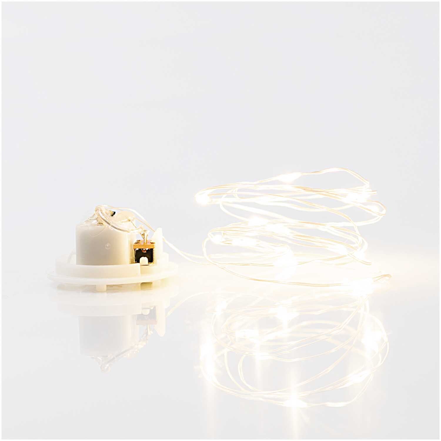 LED-Lichterkette für Dekohaube silber 1,50m 15 Lichter, ideal für stimmungsvolle Beleuchtung.