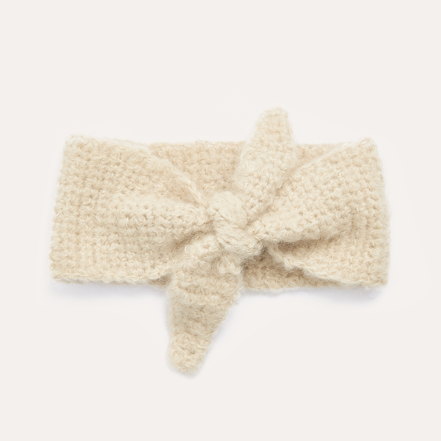 Gehäkeltes Stirnband in Creme: Modell 02 aus dem Heft Winter Crochet Collection