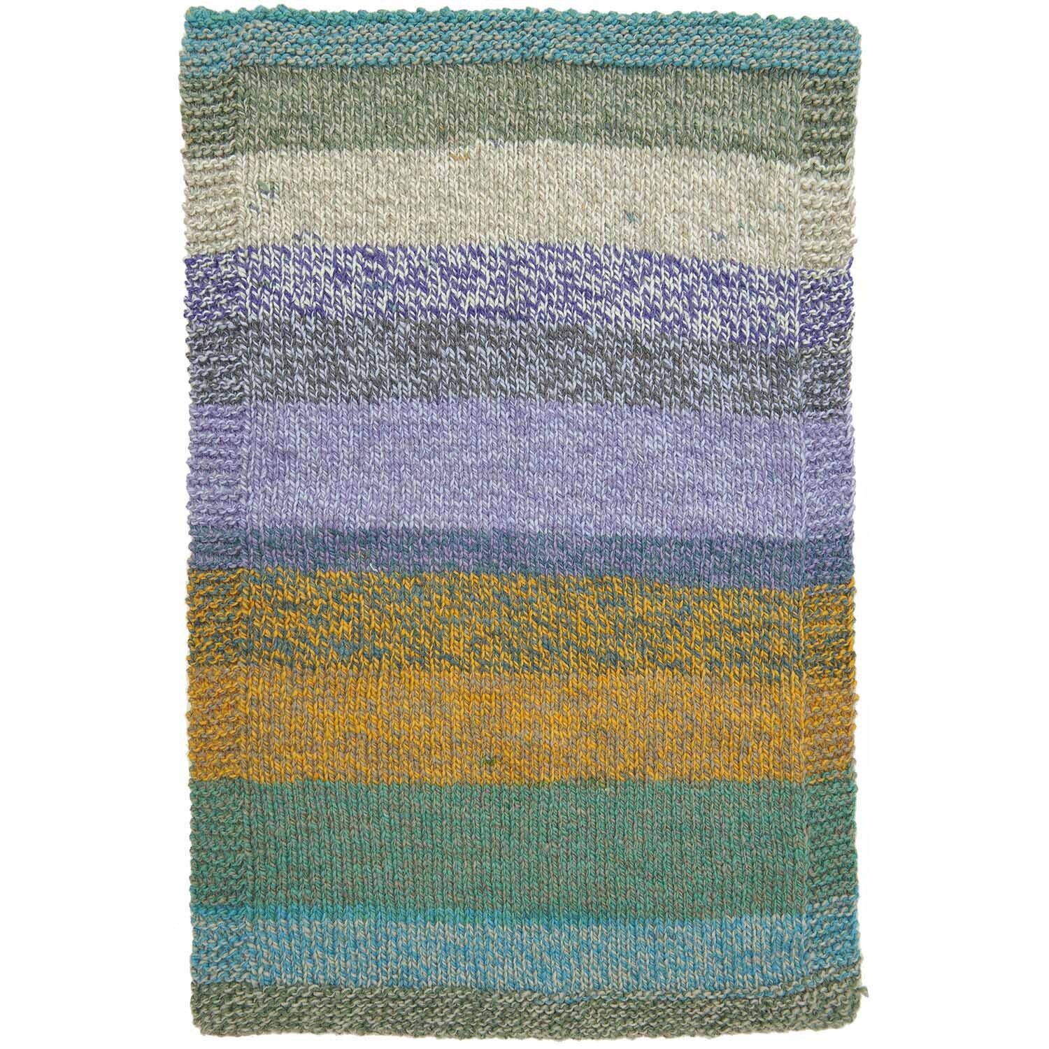 Creative Chic-Unique, gestricktes Muster in Blau, Grün und Gelb von Rico Design, 200g 310m.