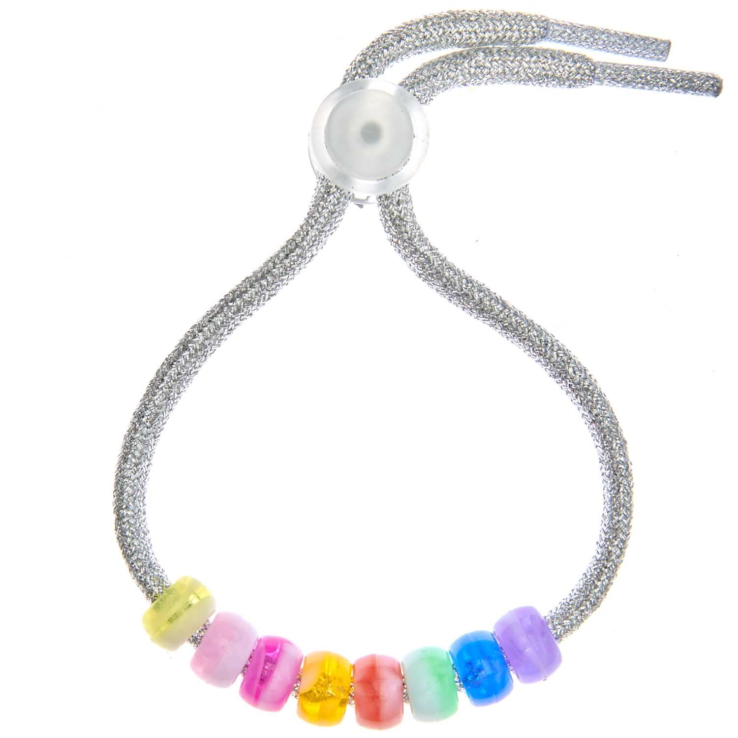 Itoshii - Ponii Beads Marmor Regenbogen 9x6mm, 400 Stück. Bunte Perlen auf silbernem Band. Ideal für kreative Designs.