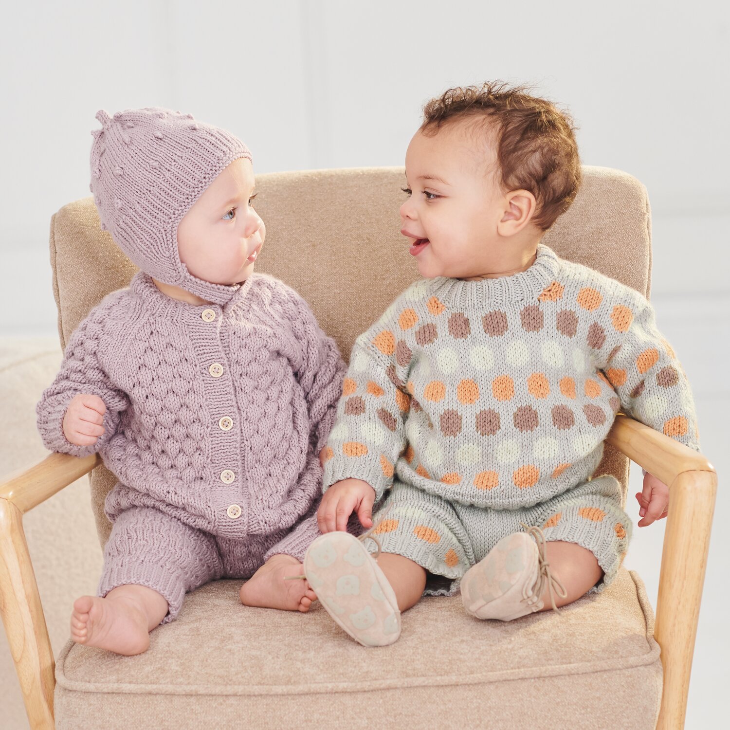 Strickset Strampler Modell 04 aus Baby 042 von Rico Design