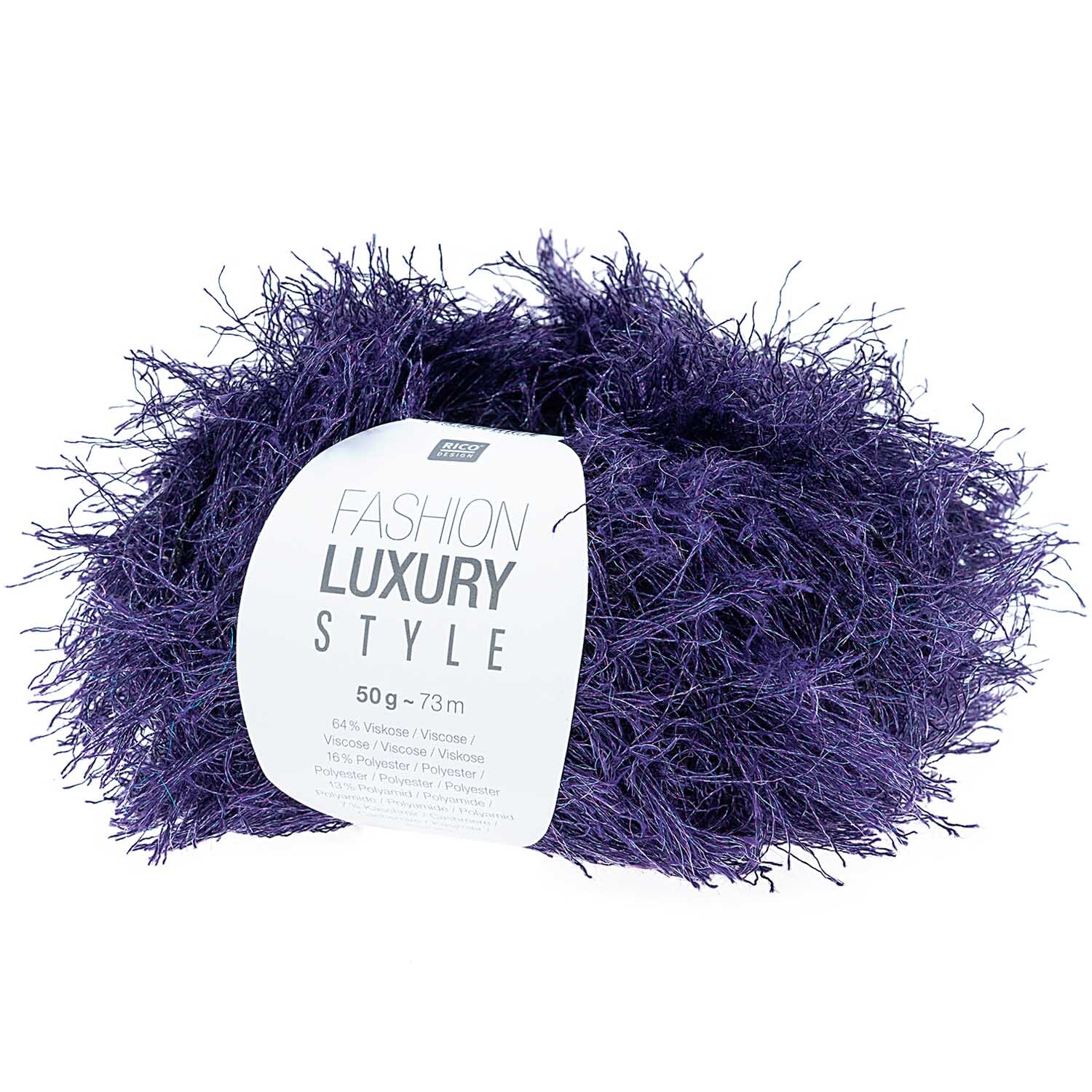 Fashion Luxury Style: Weiches, lila Garn von Rico Design, ideal für kreative Strickprojekte.