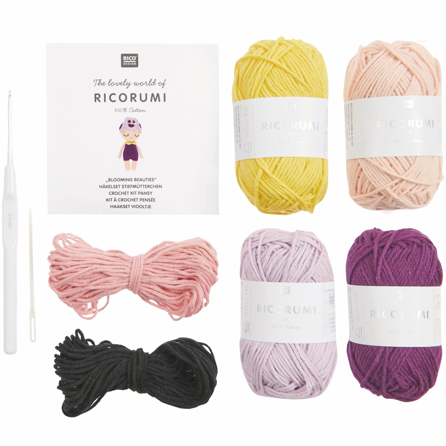 Häkelset Ricorumi Blooming Beauties Stiefmütterchen mit bunten Garnen und Häkelnadel von Rico Design. Ideal für kreative Handarbeitsprojekte.