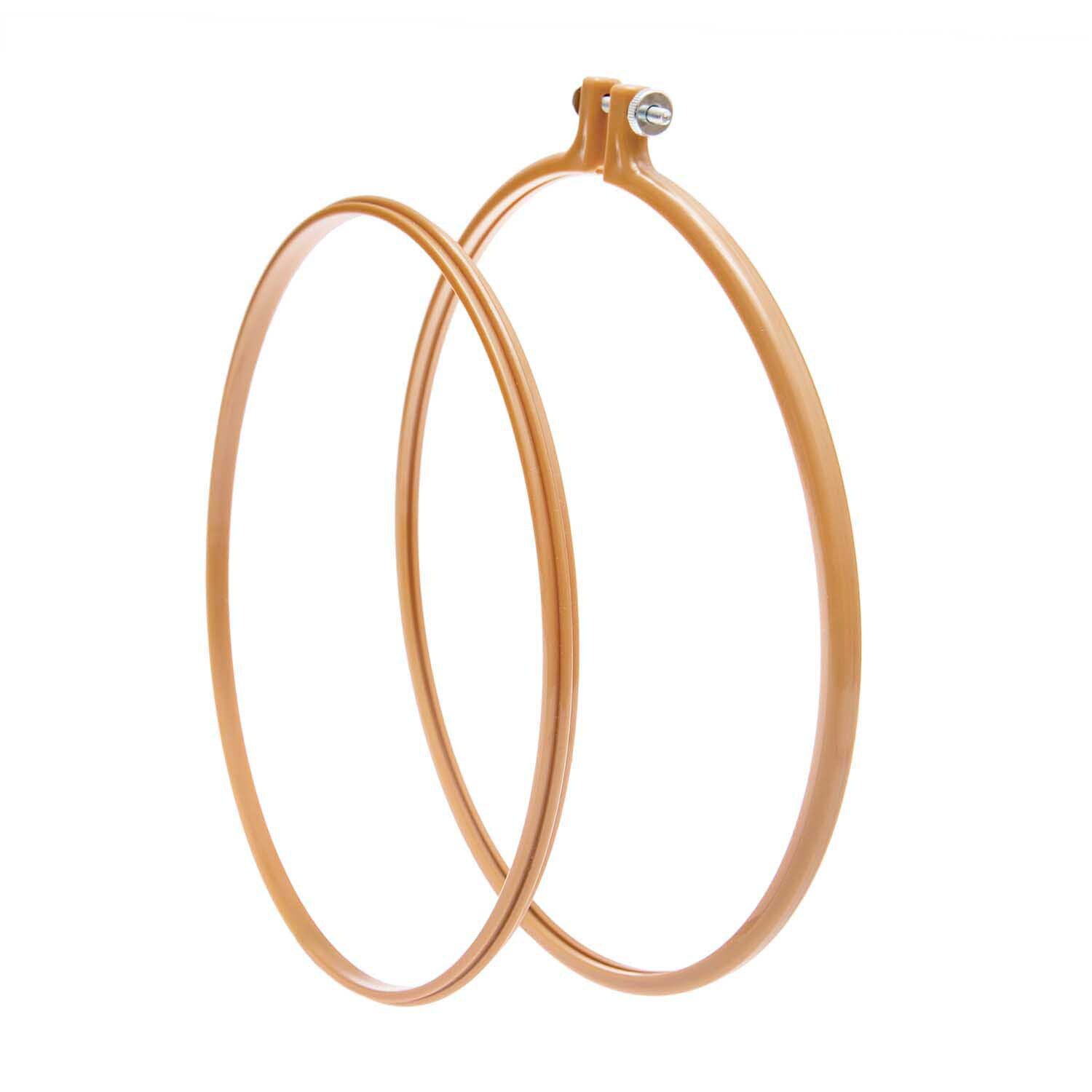 Stickring aus Kunststoff senf 22,8cm von Rico Design in Gelb, ideal für Stickprojekte.
