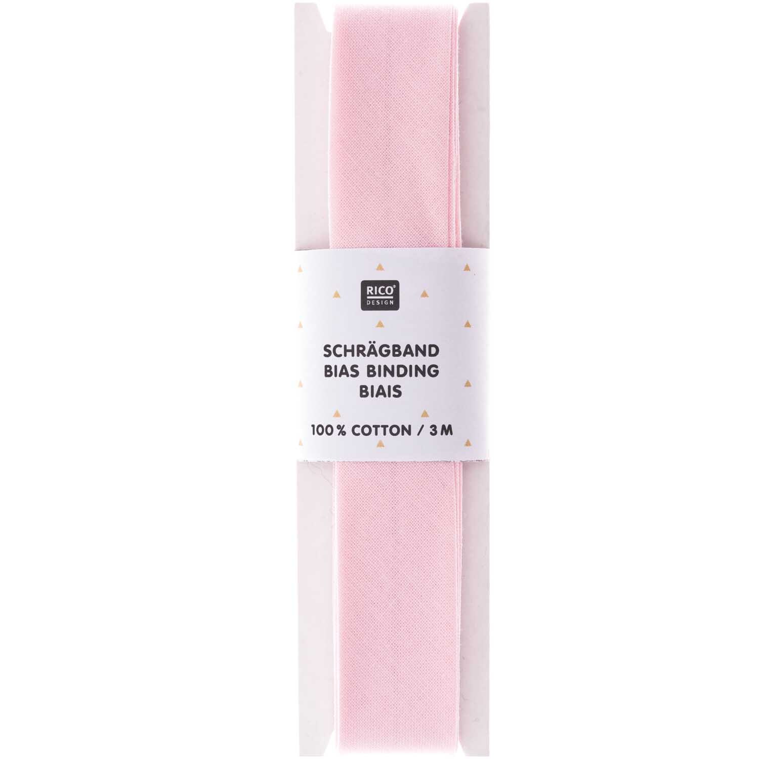 Schrägband 2cmx3m in hellrosa von Rico Design, präsentiert in einer Verpackung aus 100% Baumwolle.