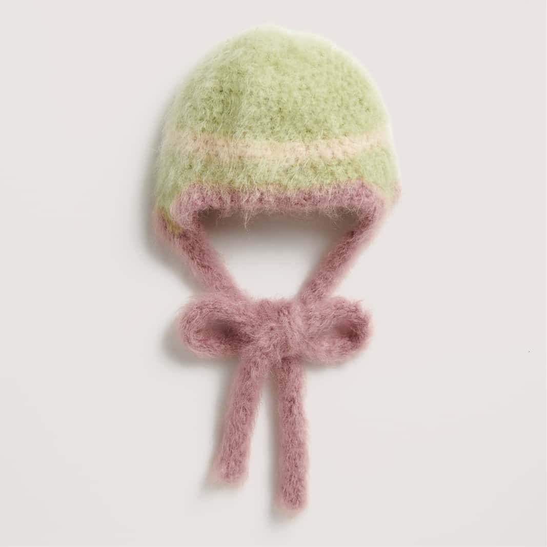 Gehäkelte Mütze in Hellgrün und Rosa: Modell 33 aus dem Heft Made by Me No. 21
