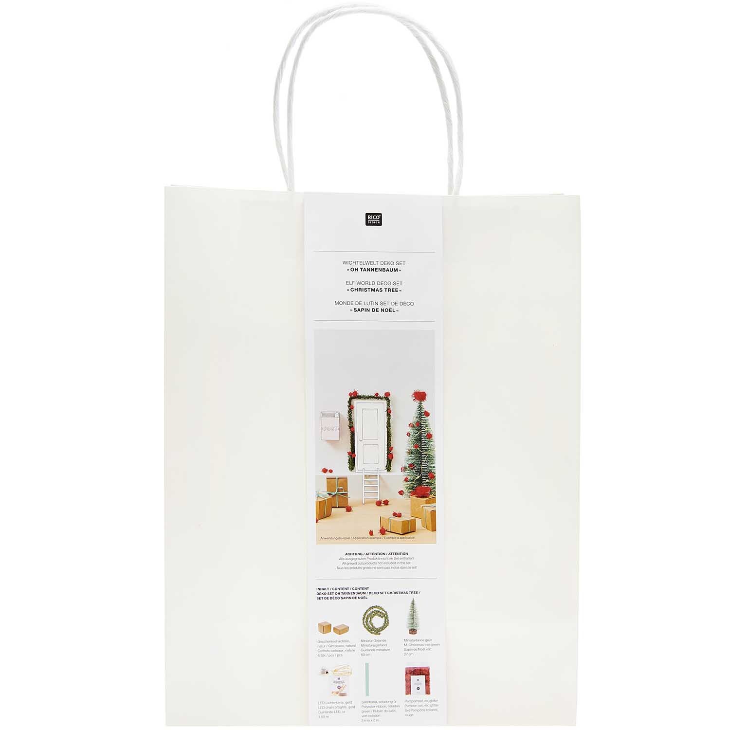 Wichtelwelt Deko Set Oh Tannenbaum: Weißer Geschenktragetasche mit Weihnachtsdeko von Rico Design, ideal für festliche Anlässe.