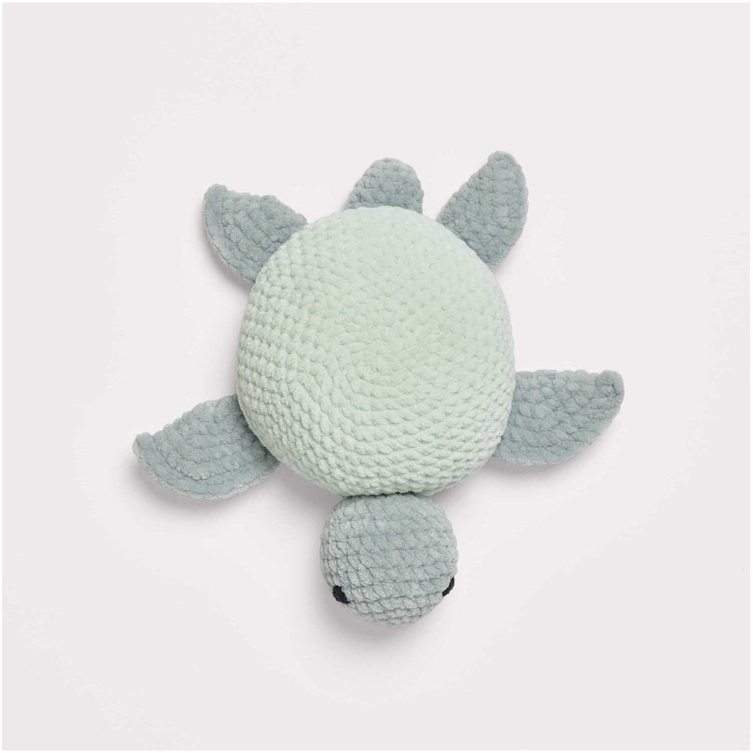 Häkelset Schildkröte Modell 11 aus Baby Chenillove: Weiche, mintgrüne Schildkröte aus Chenille-Garn, ideal für Kinder.