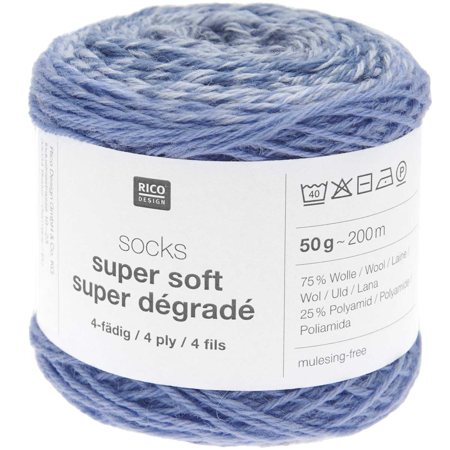 Socks Super Soft Super Dégradé 4-fädig Wolle in Blau von Rico Design, 50g Knäuel, 200m Länge.