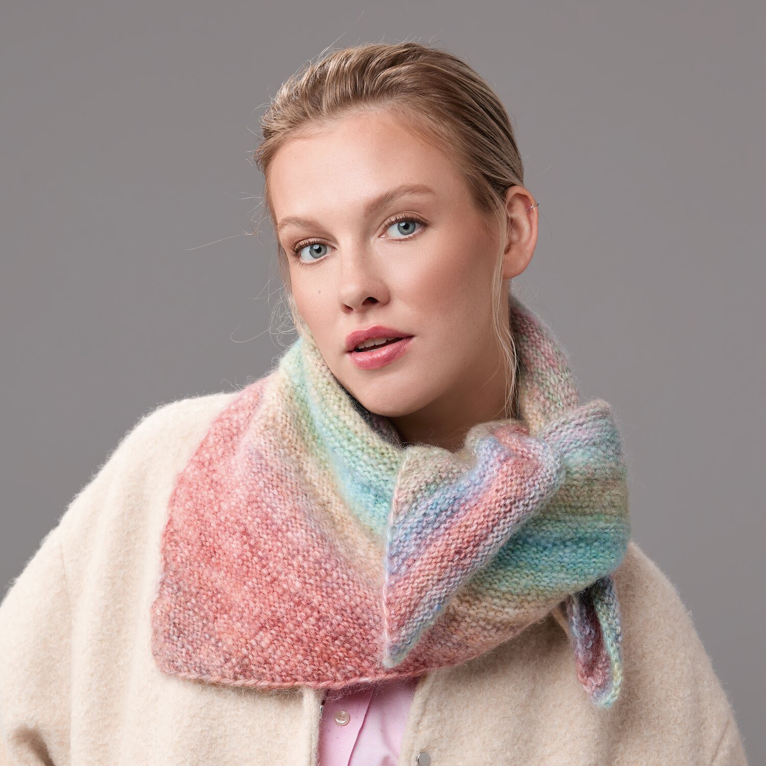 Strickset Dreieckstuch Modell 15 aus Die Neue Masche No. 10 von Rico Design